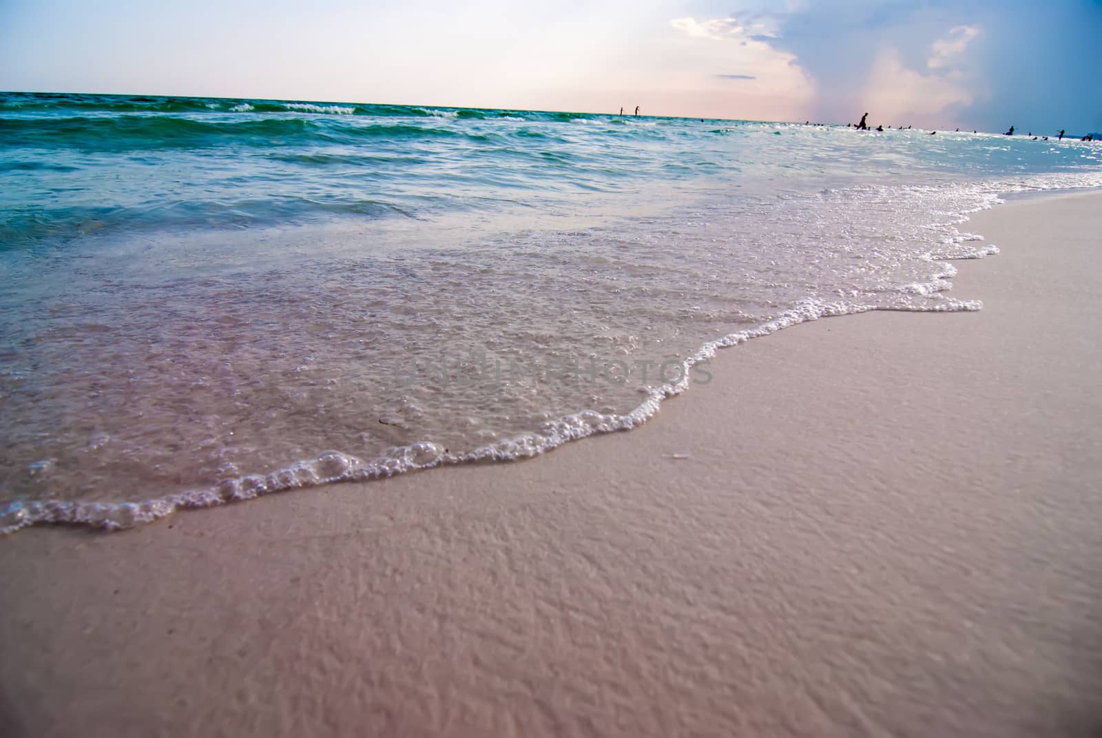 crystal clear water and beach scenes at destin and panama city florida