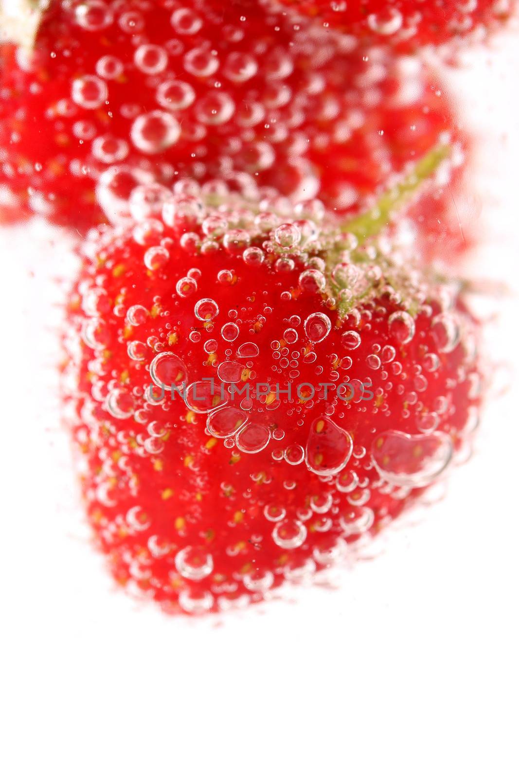 Sparkling wine (champagne) and strawberry by indigolotos