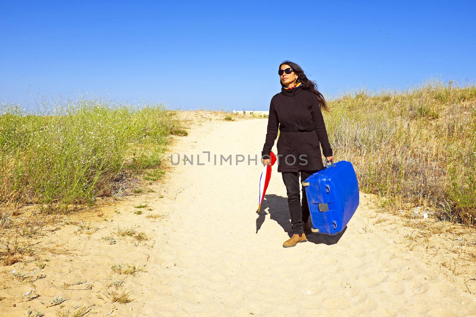 Woman travelling to her holiday destinatination