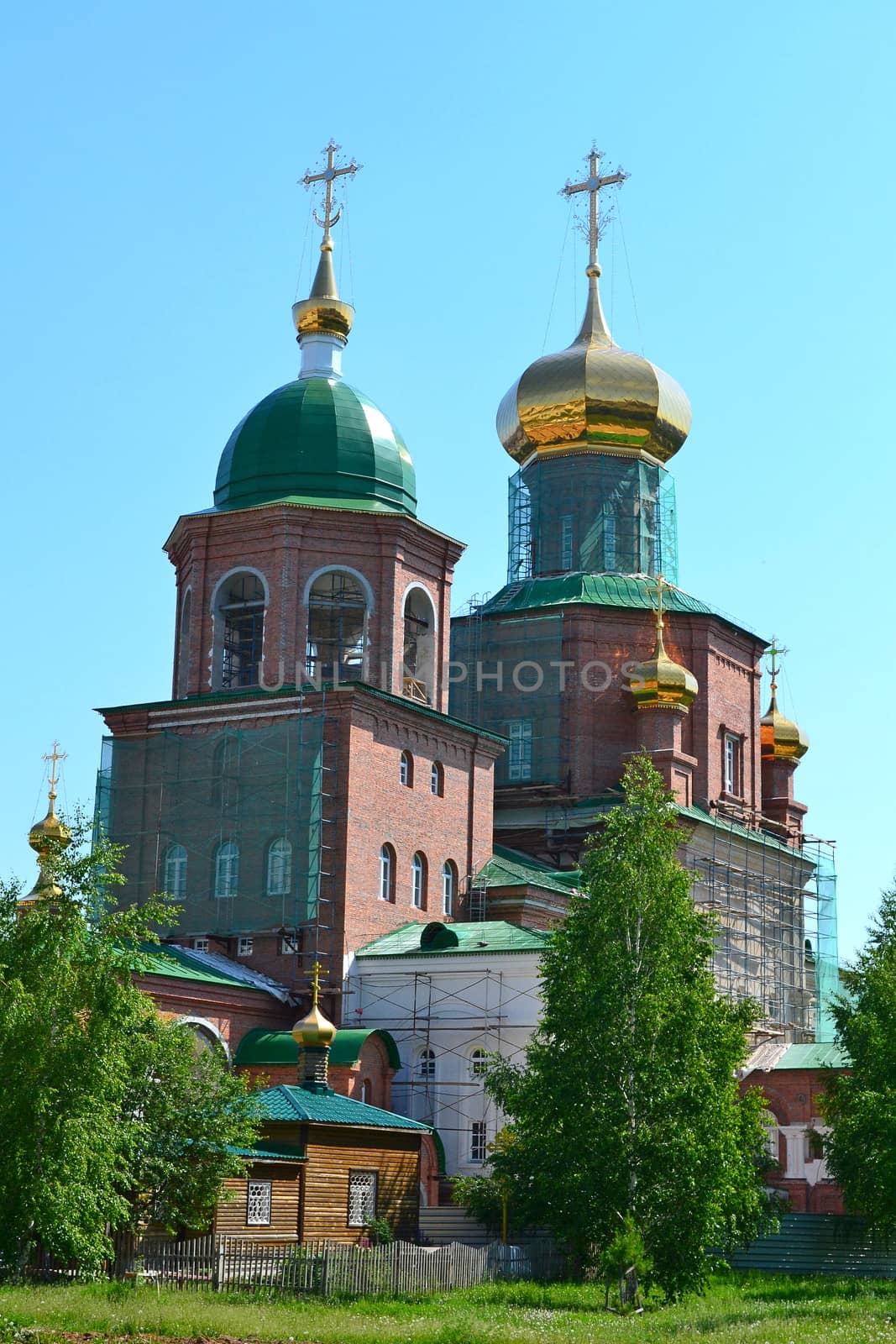 The temple under construction in Tyumen