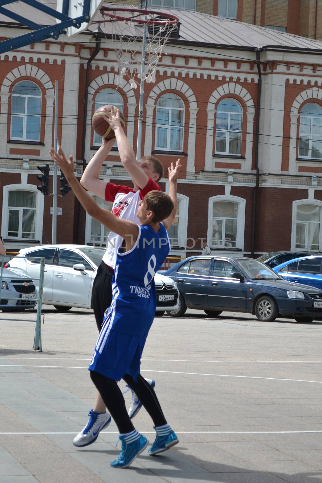 Day of youth of 2013, Tyumen. Basketball competitions in Tsvetnoy Boulevard.