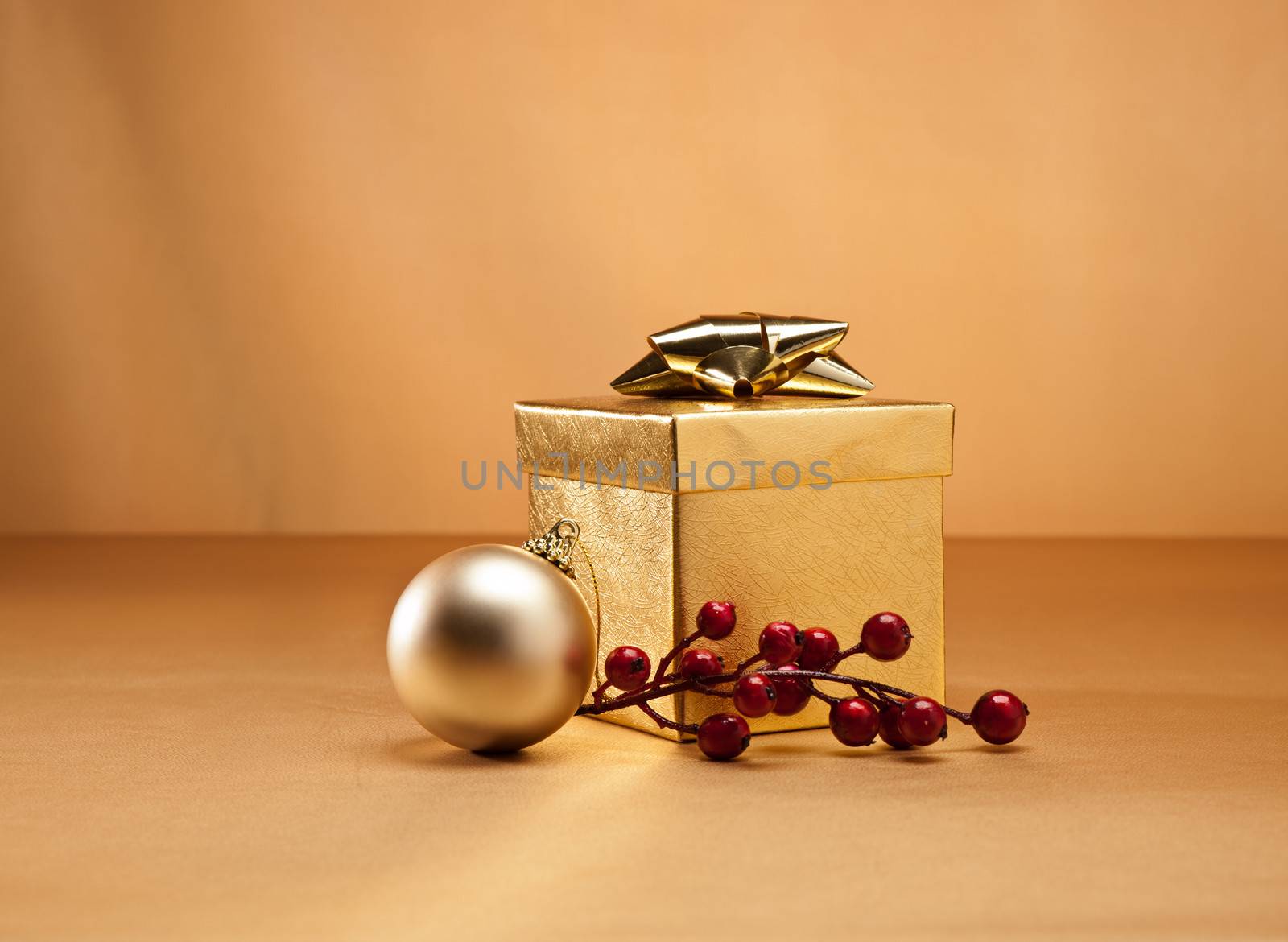 Gold present in Christmas setting for many events