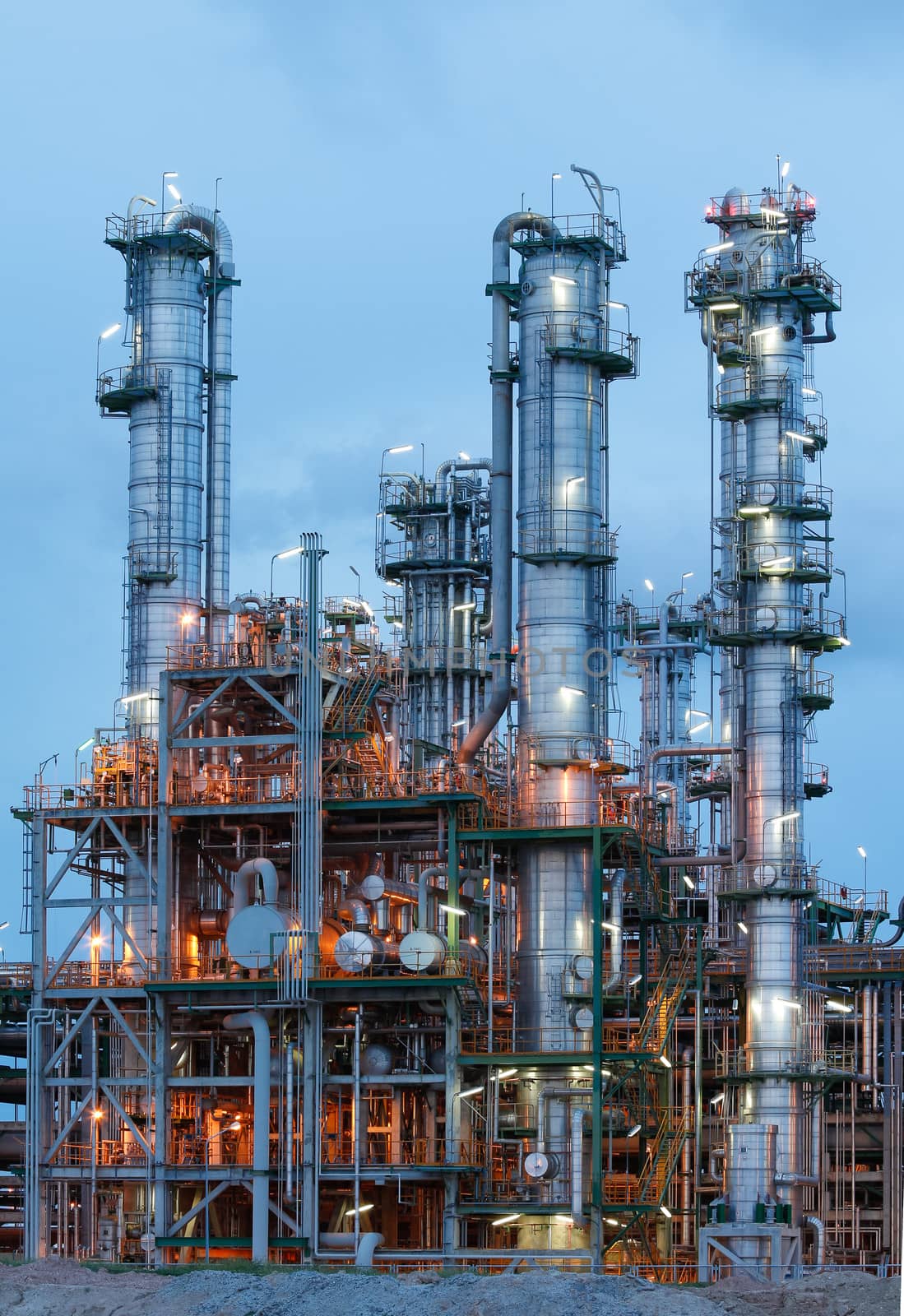 Chemical plant structure with lighting reflection