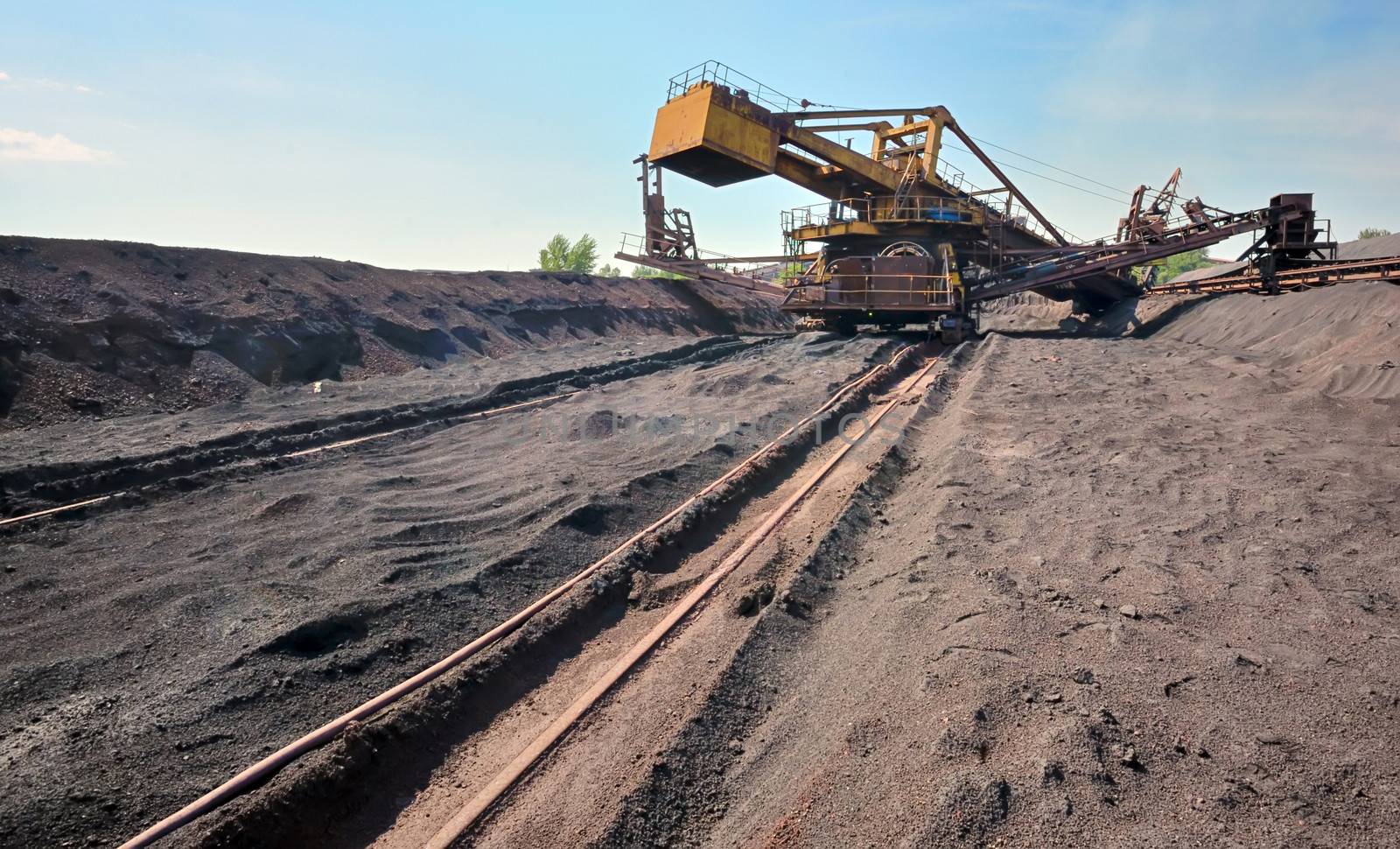 ore conveyor in steel plant