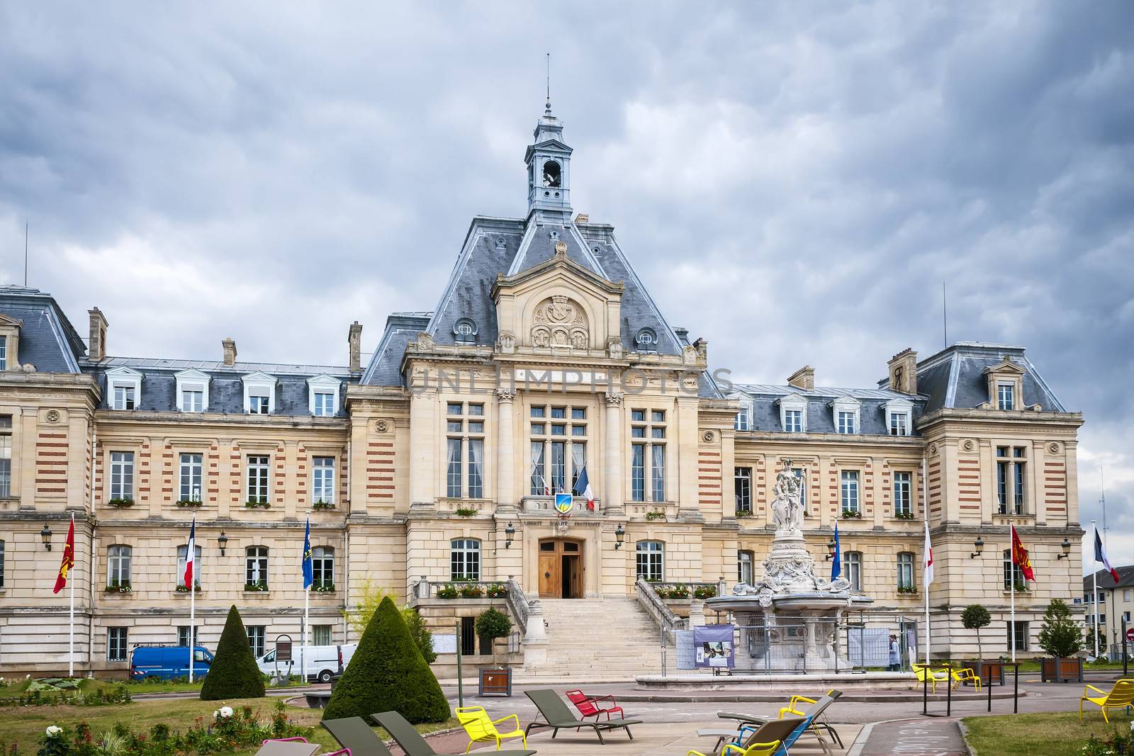 Hotel Deville Evreux by w20er