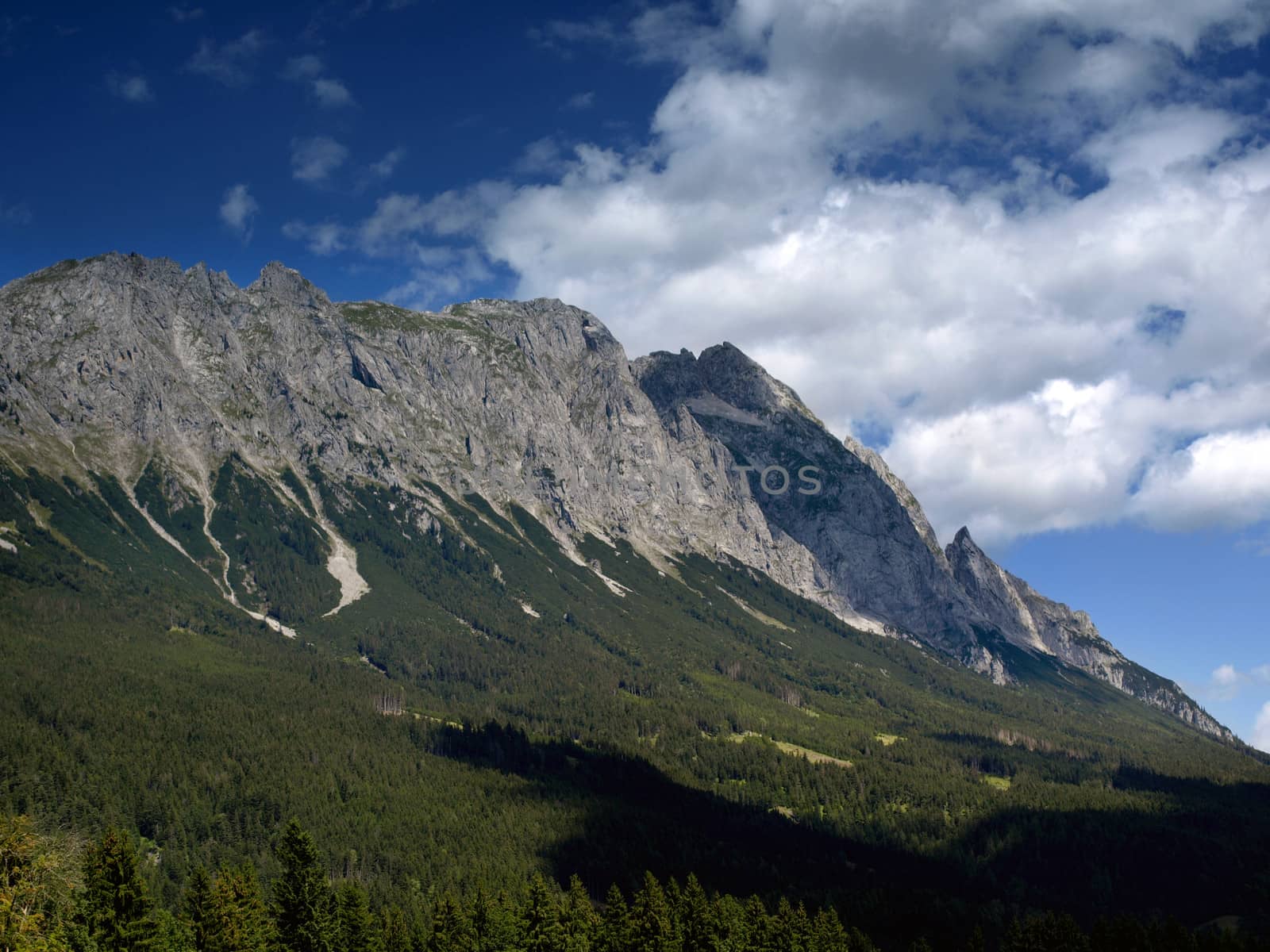 Austria Grimming 02-07-2012 panorama of the mountains