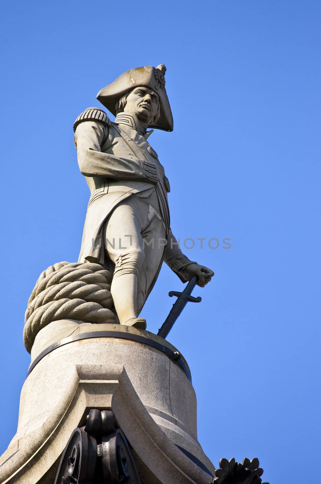 Admiral Nelson statue on Nelson's Column by chrisdorney