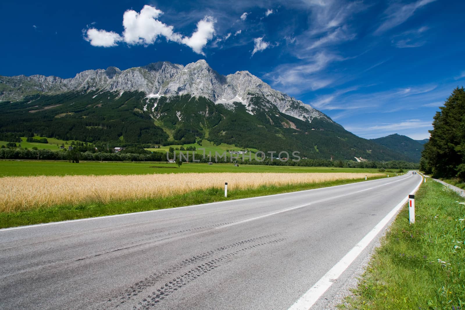 Austria Grimming 02-08-2012 road and mountains panorama