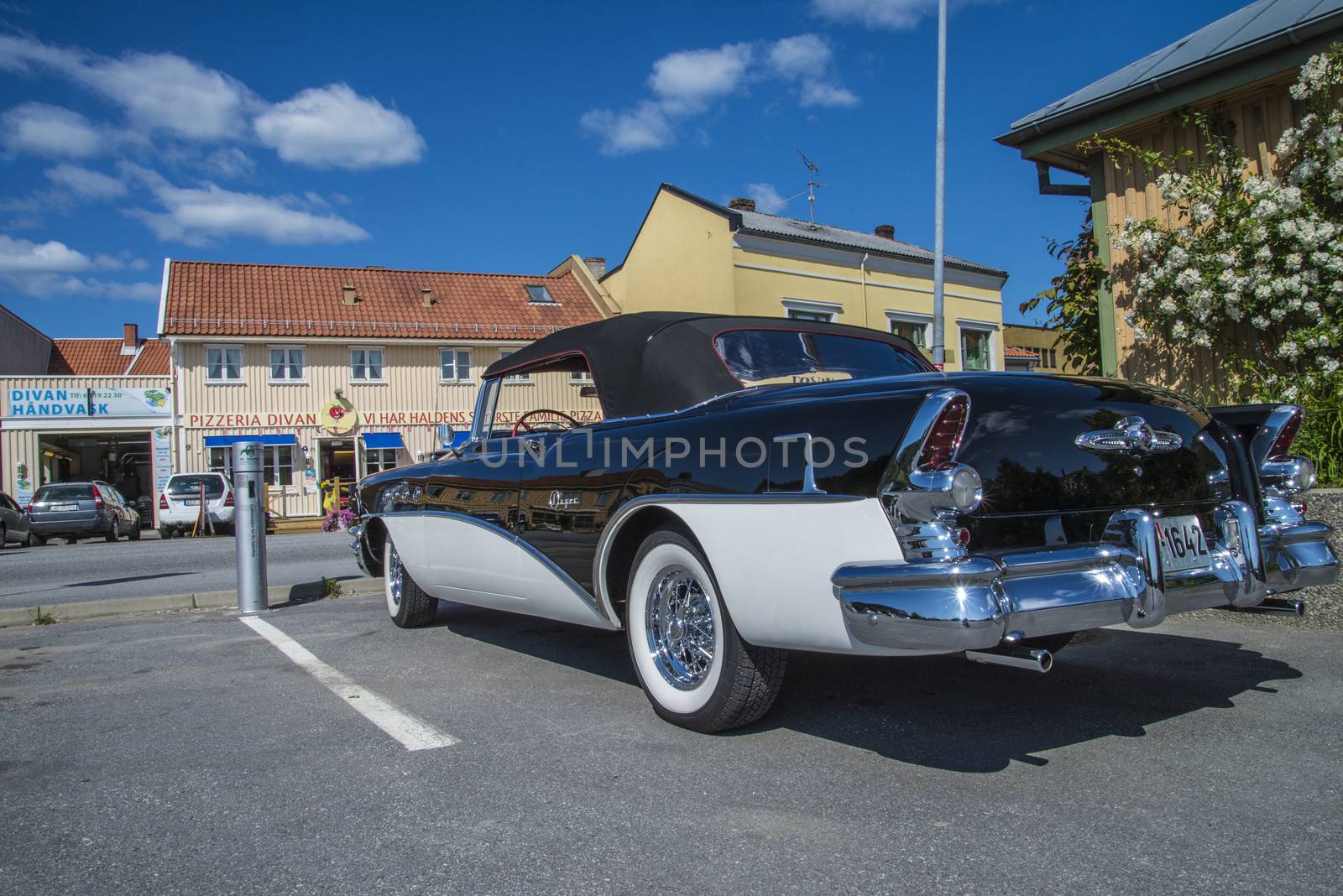 old amcar, 1955 buick riviera 56r super 2 door convertible by steirus