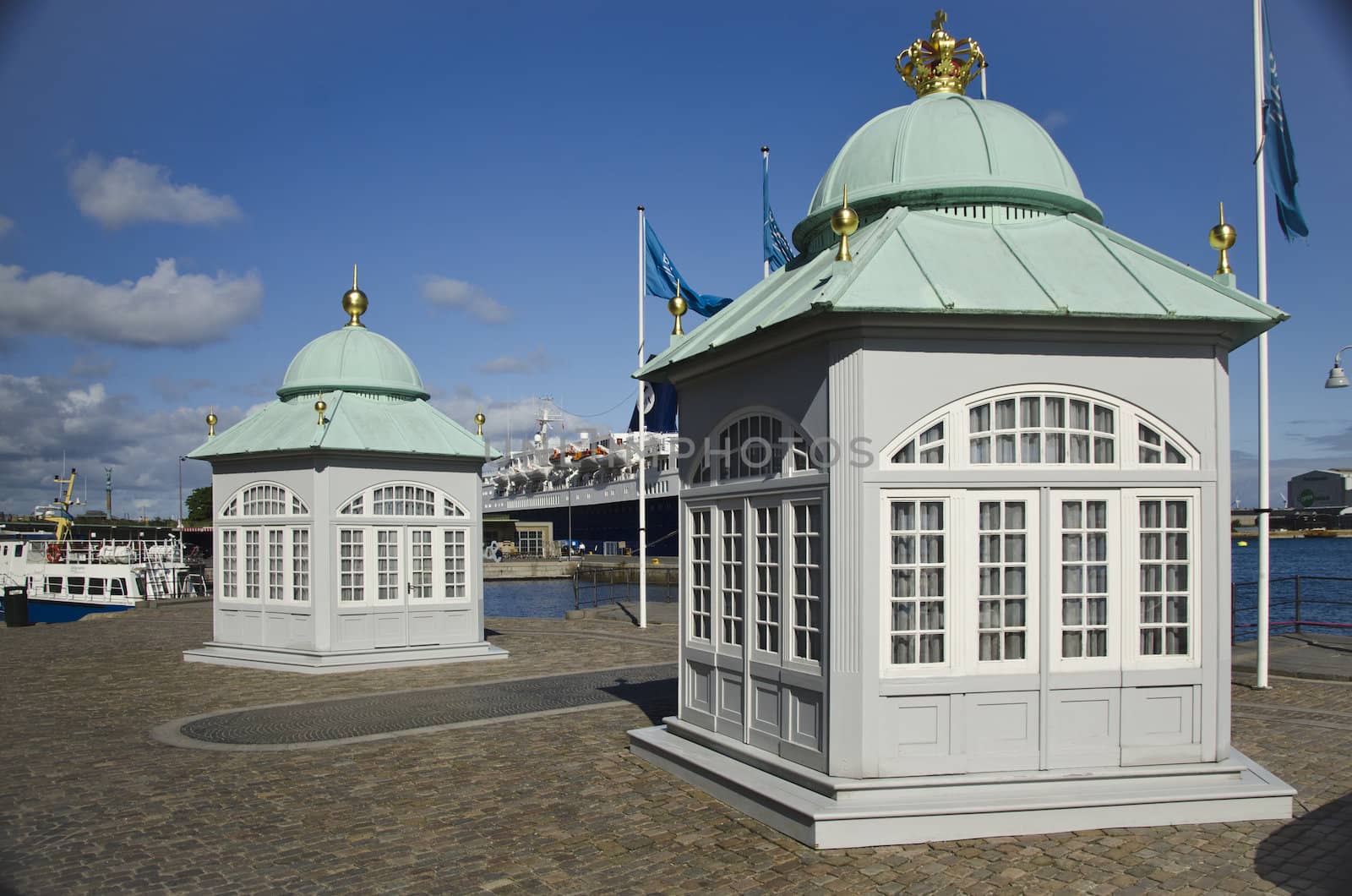 Two buildings on the Copenhagen quayside