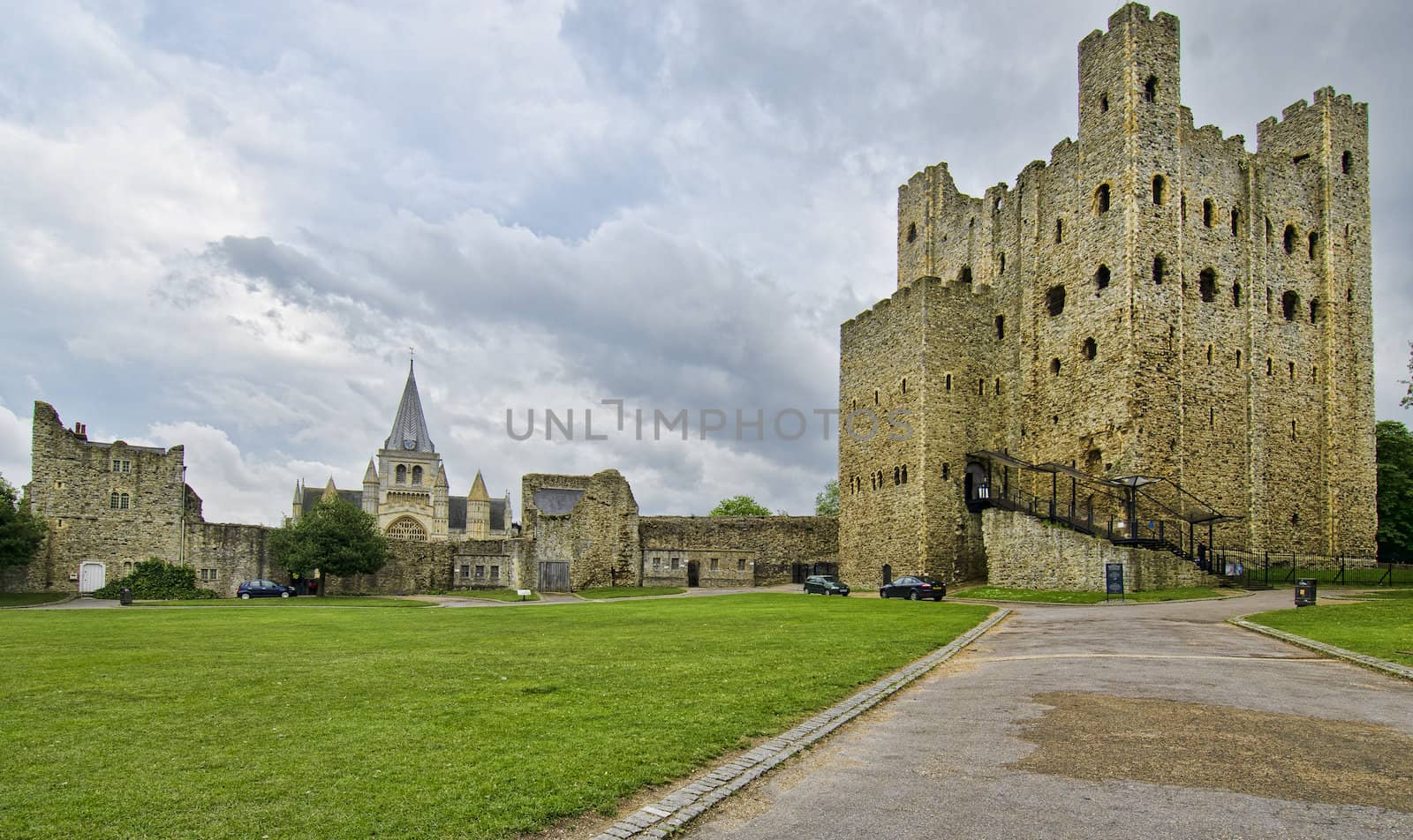 Rochester castle with cathedral in background