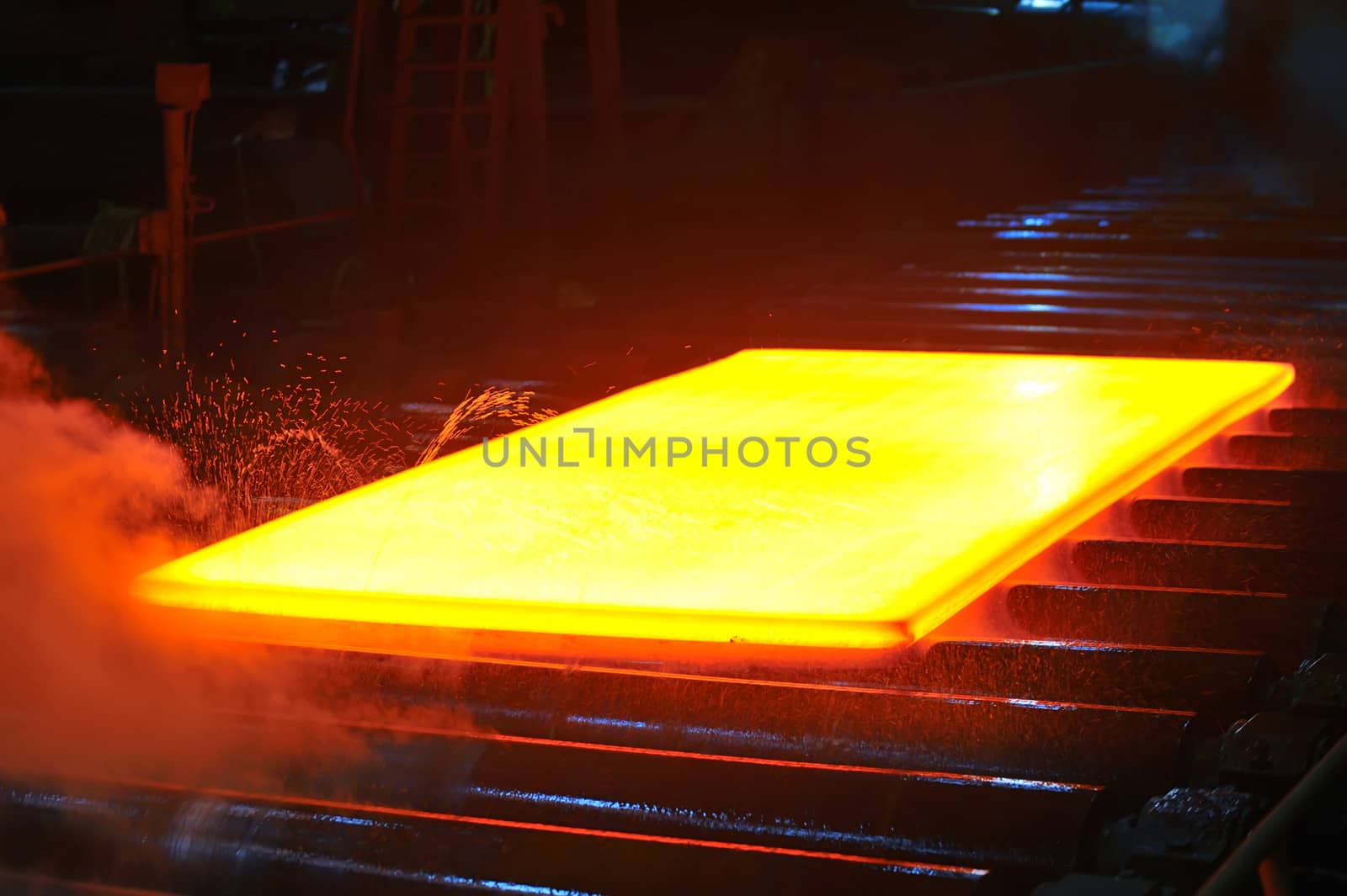 hot steel on conveyor 