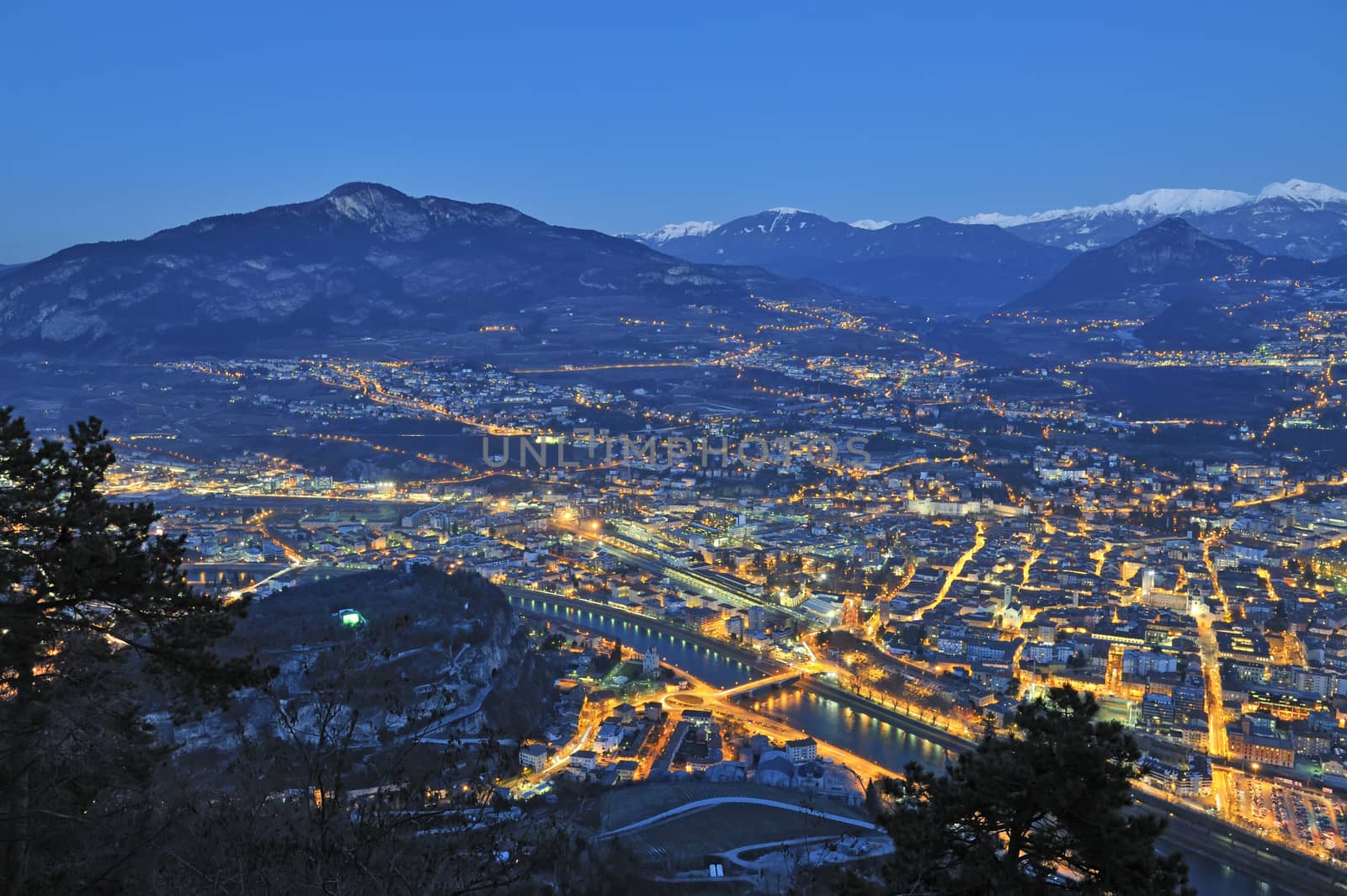 Overview of Trento in night time 