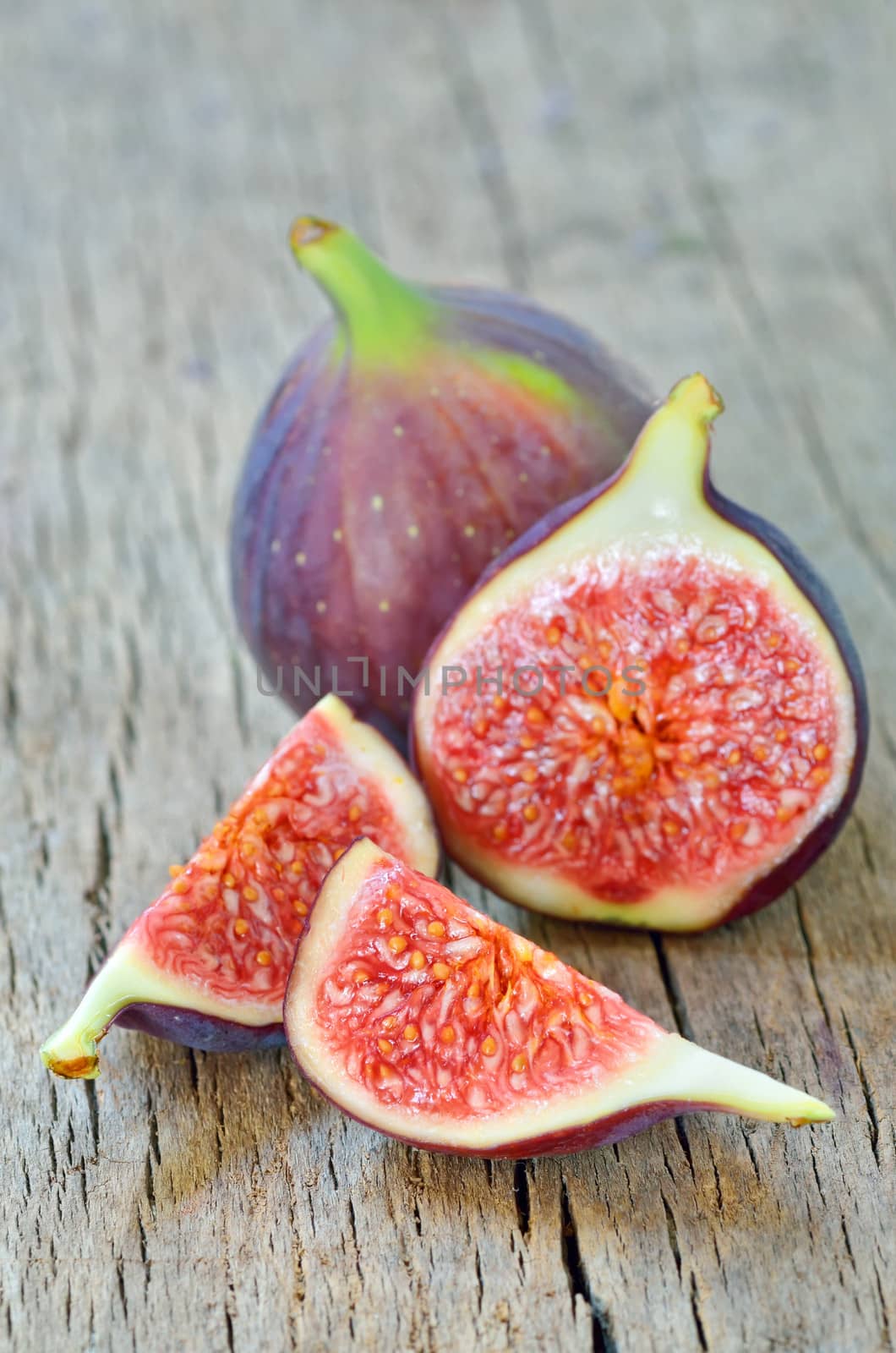 Ripe fresh fig by mady70