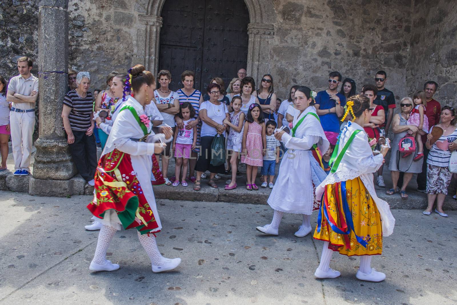 Dance of Las Italinas, also known as Dance of the Gypsy of Caceres village of Garganta la Olla. The dances are performed by eight women, a dance teacher or "father" and the drummer accompanies the festivities in honor of the Visitation of the Virgin, July 1, 2013, 