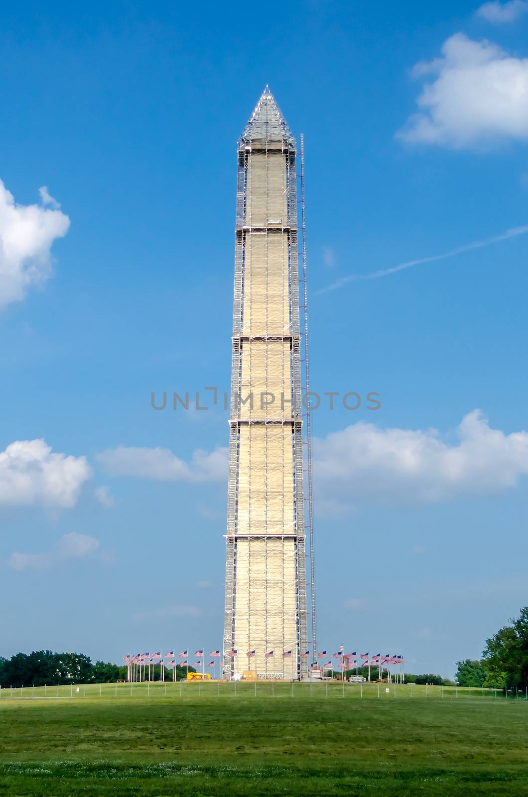 The Washington Memorial in Washington DC by marcorubino