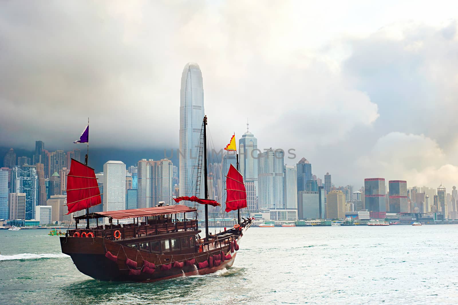 Hong Kong sailboat by joyfull