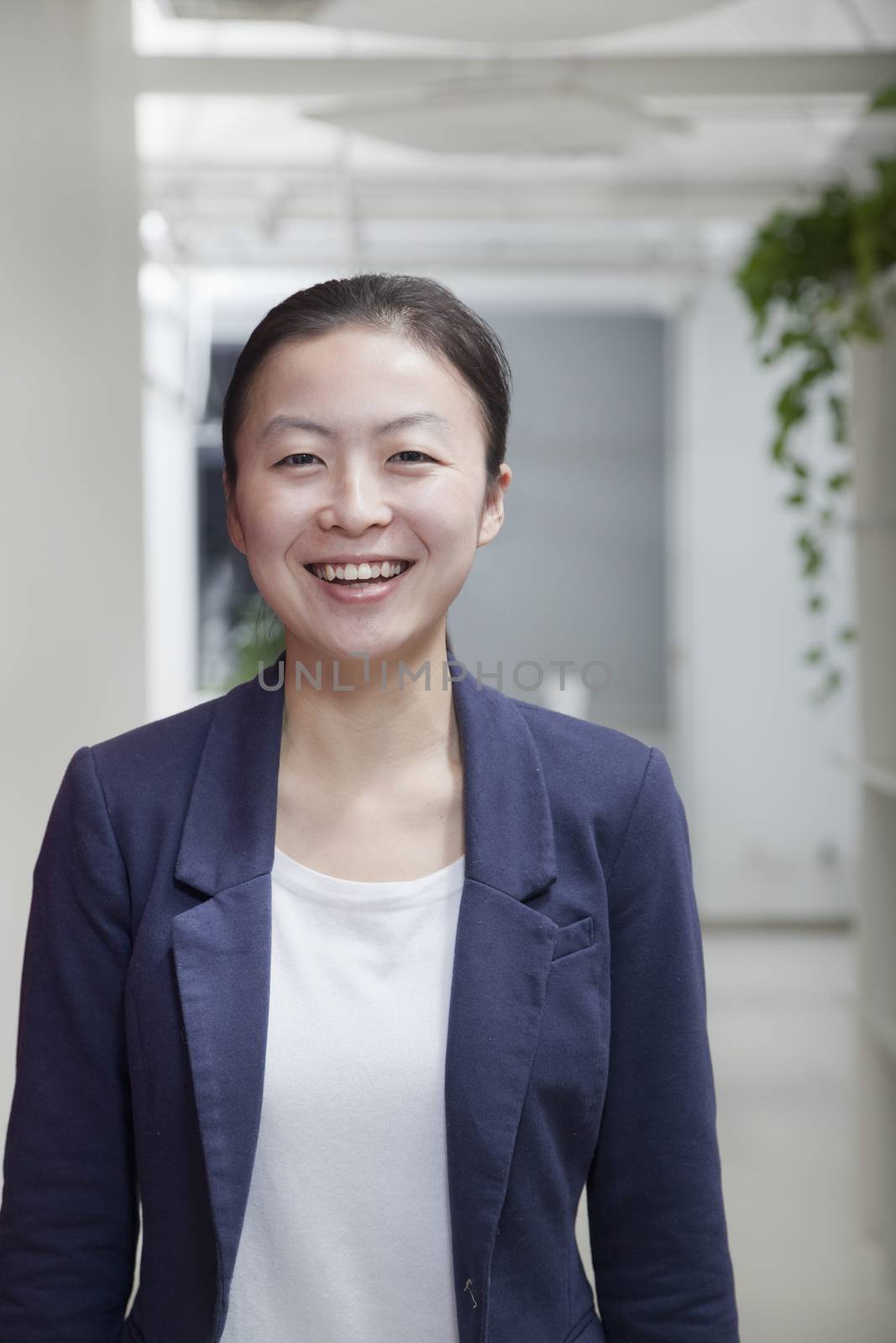 Businesswoman in the office, portrait