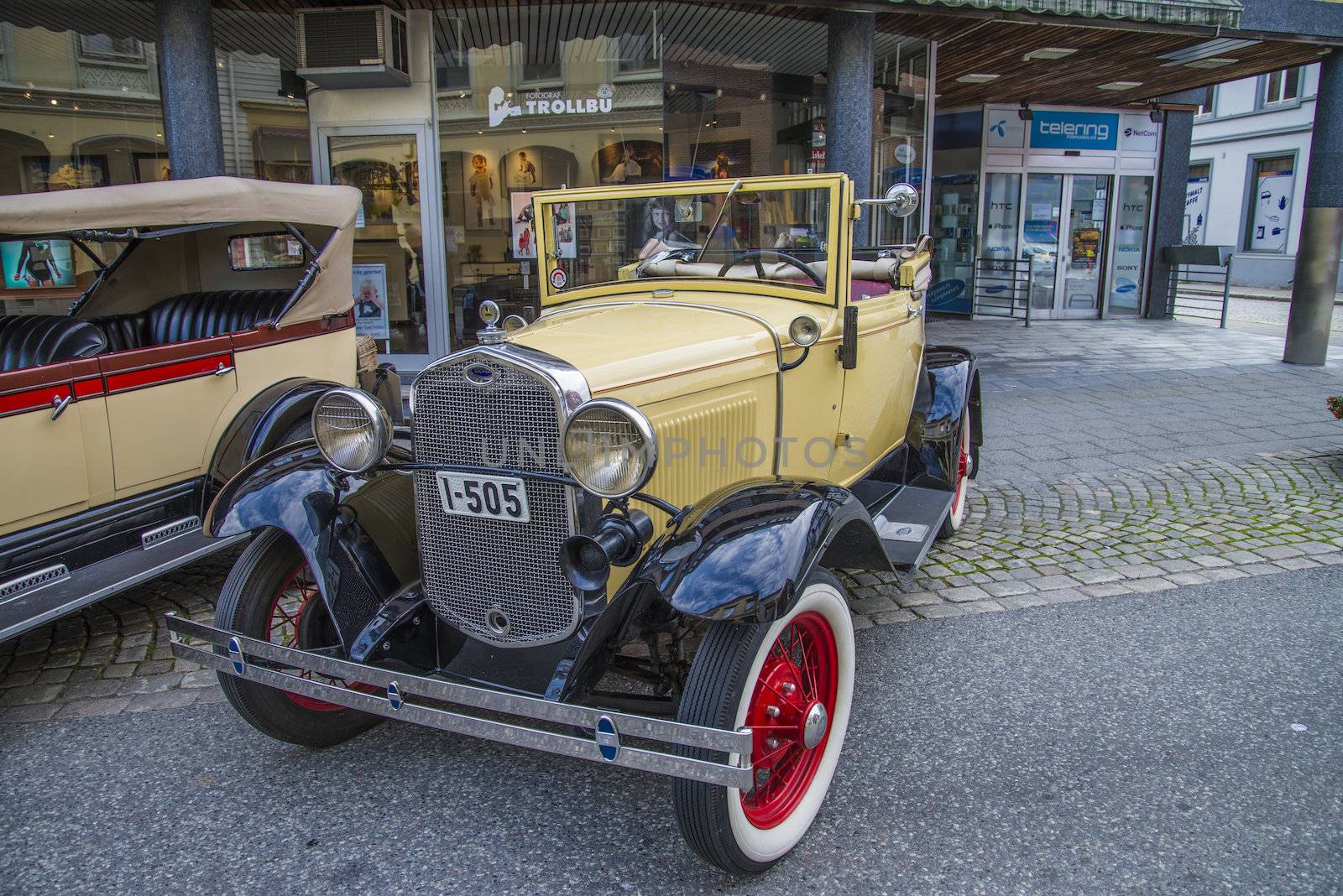 veteran car, 1930 model a ford convertible by steirus