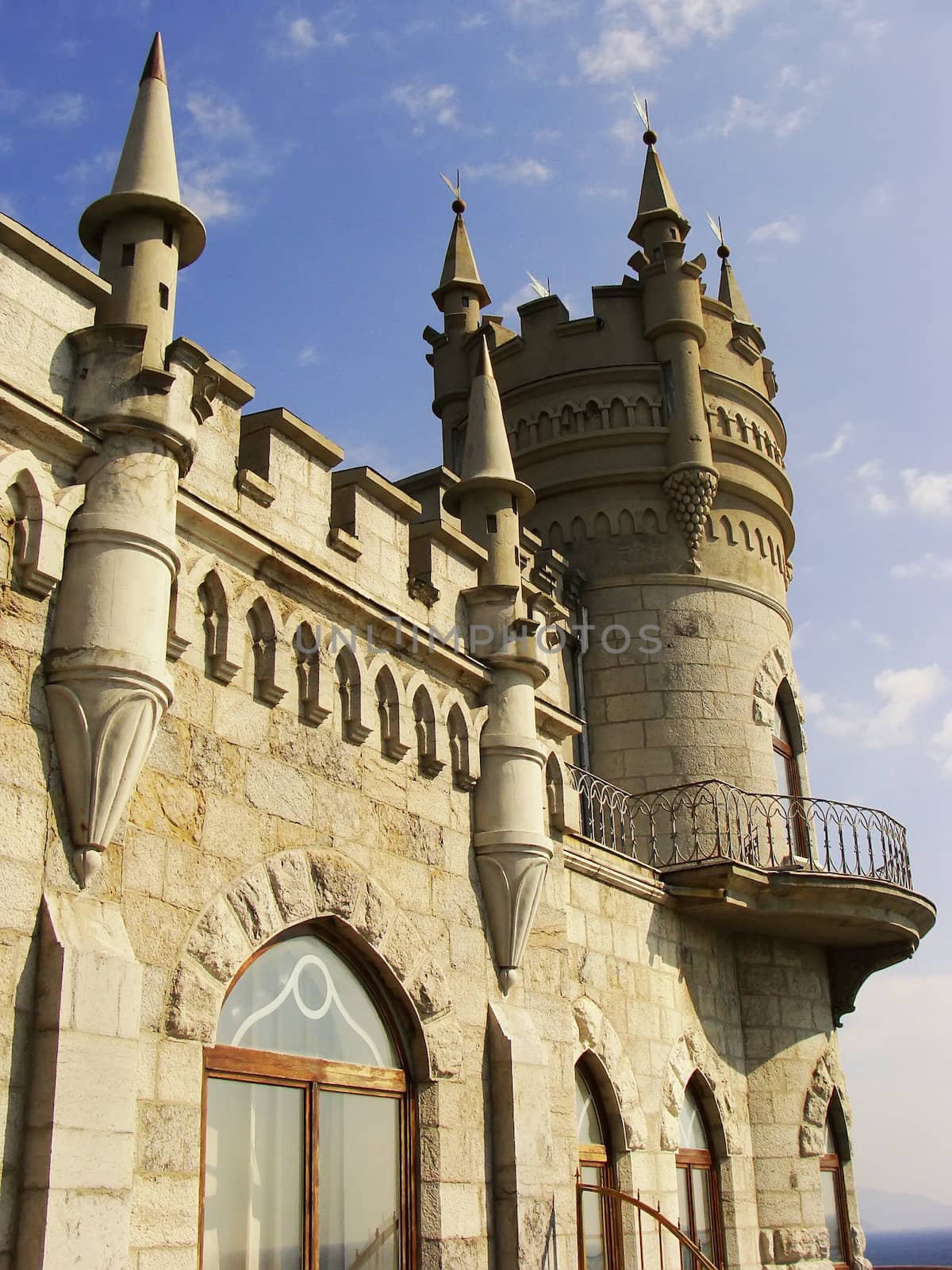 Swallow's nest castle, Crimea, Ukraine by donya_nedomam