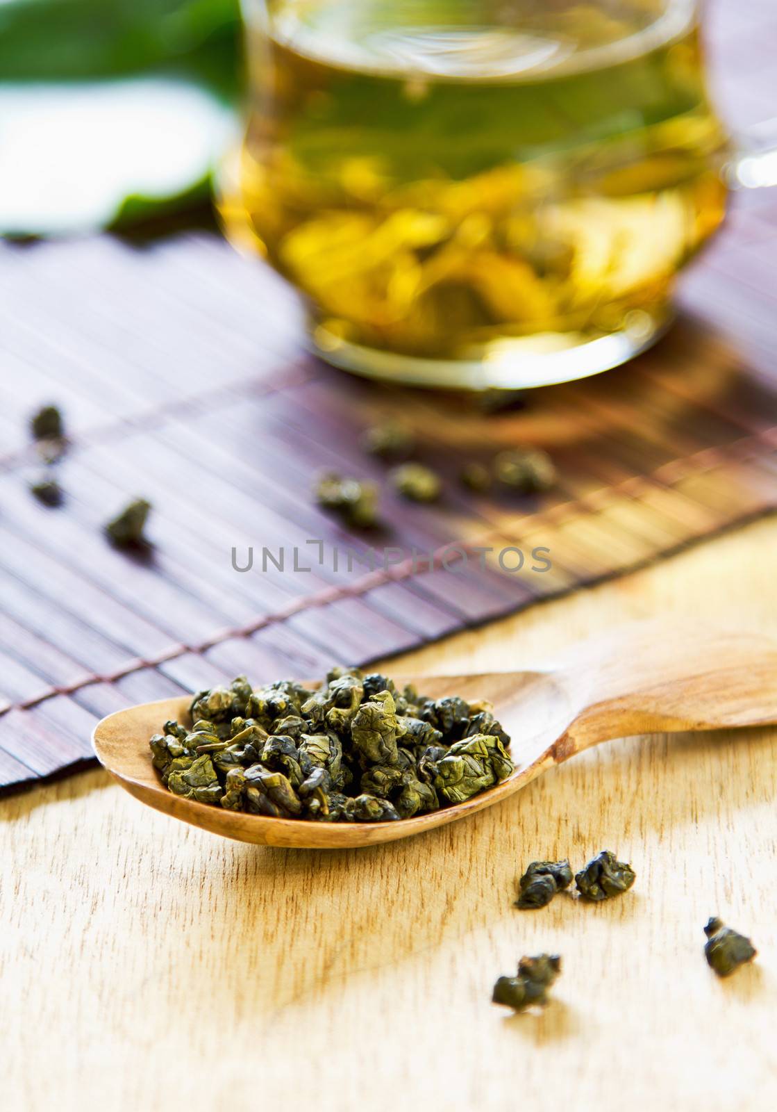 Oolong Tea leaf in wooden spoon