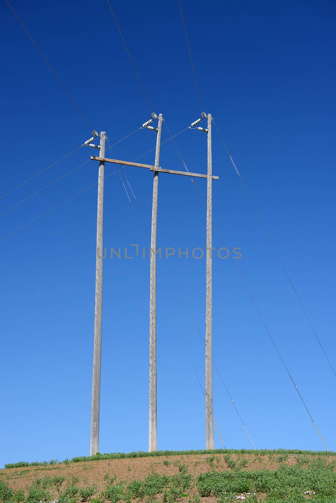 electricity cable and part with blue sky
