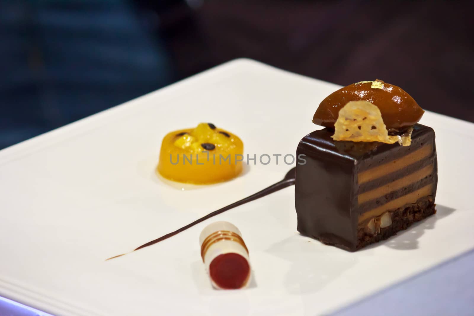 mini chocolate cake in The Thailand Ultimate Chef Challenge 2013