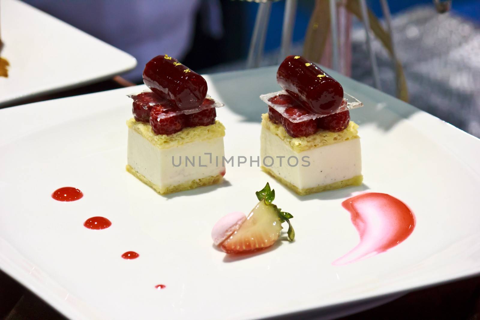 Vanilla Panna Cotta & Rasberry Jelly in The Thailand Ultimate Chef Challenge 2013