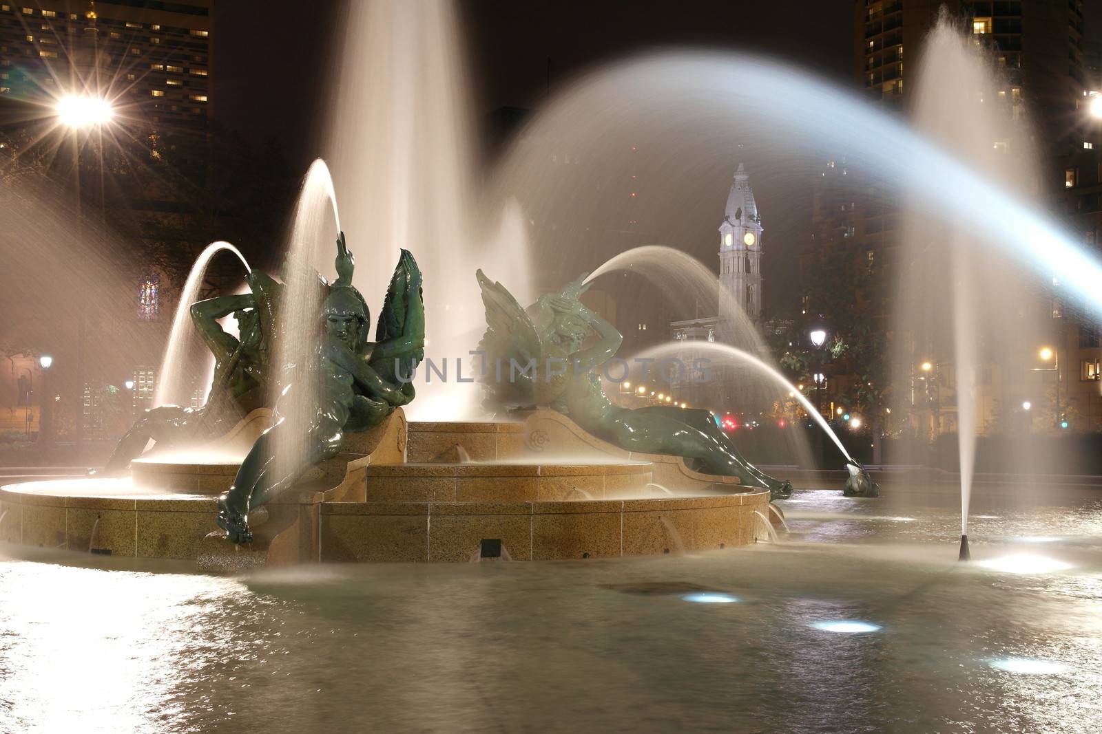 Swann memorial fountain downtown Philadelphia at night