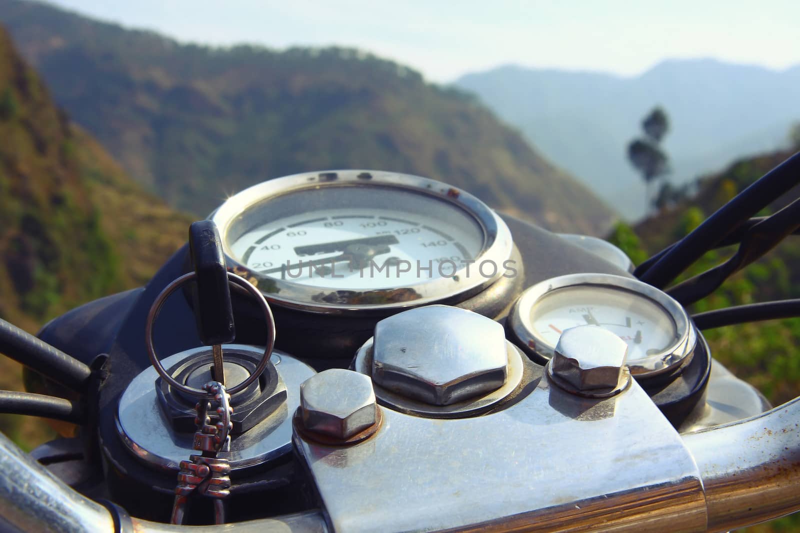 1340 Royal Enfield motorcycle in Indian Himalayas - tachometer and key close-up