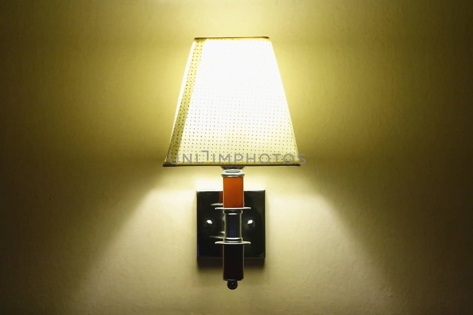 alcoholics lamp with yellow light.