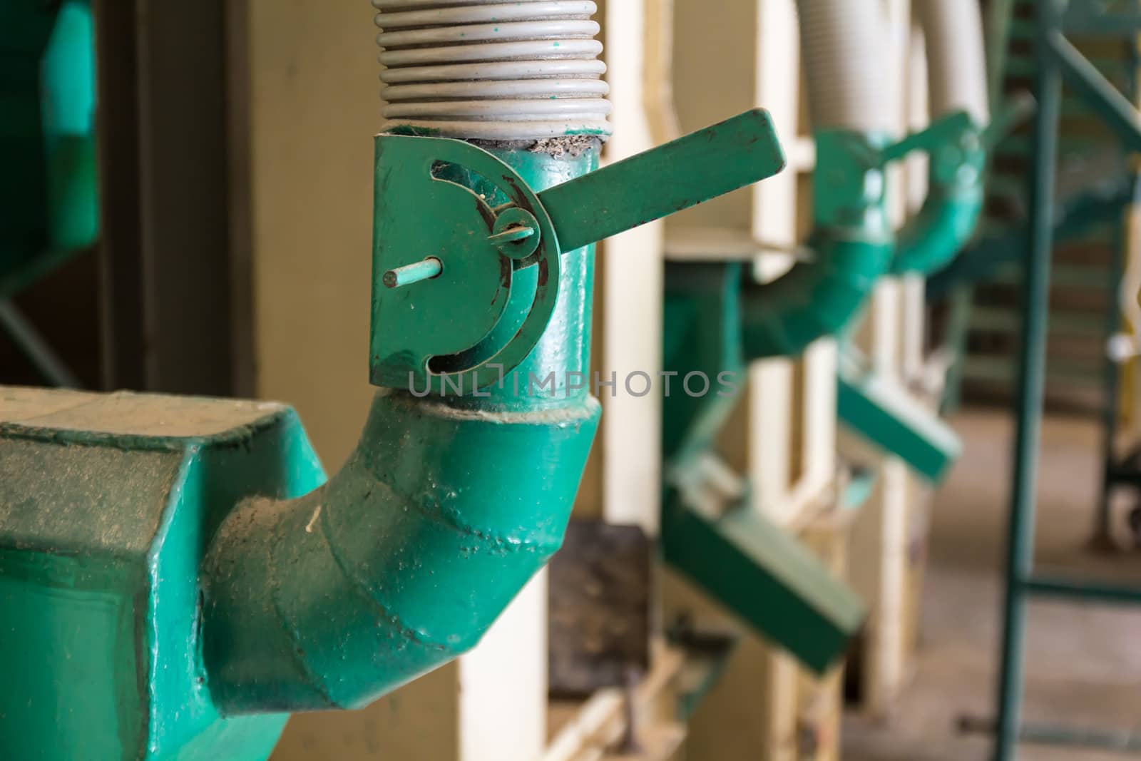 Green Lever control in the rice mill