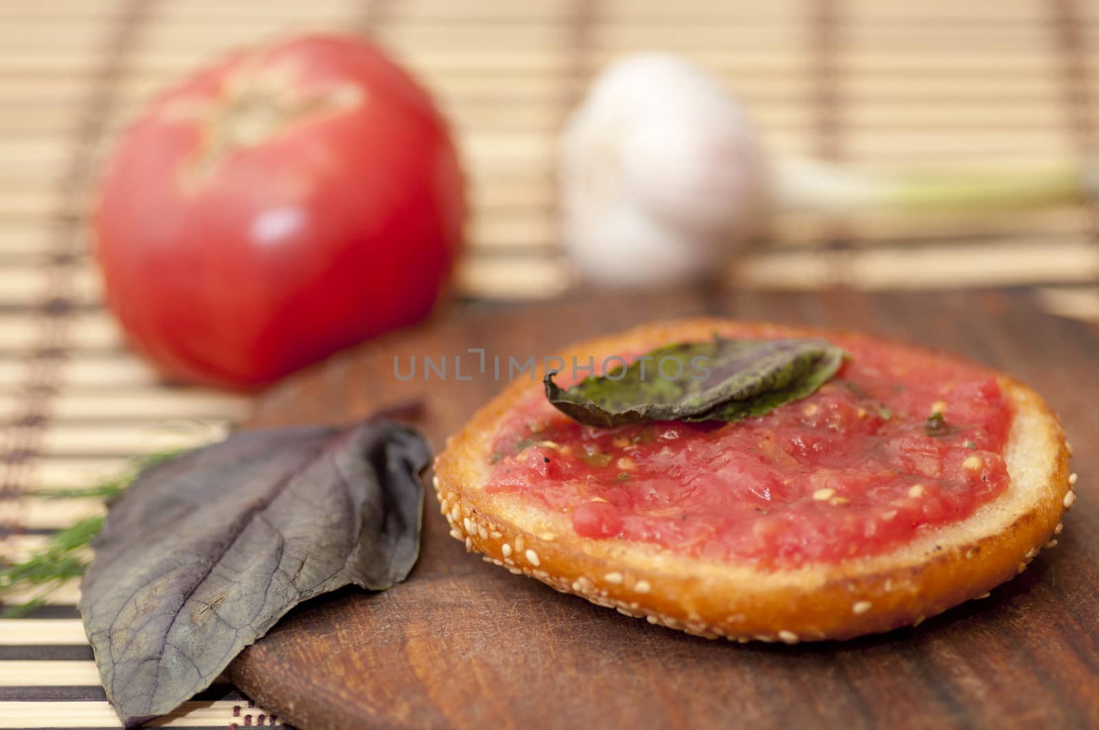 Tostada with tomato sauce by dred