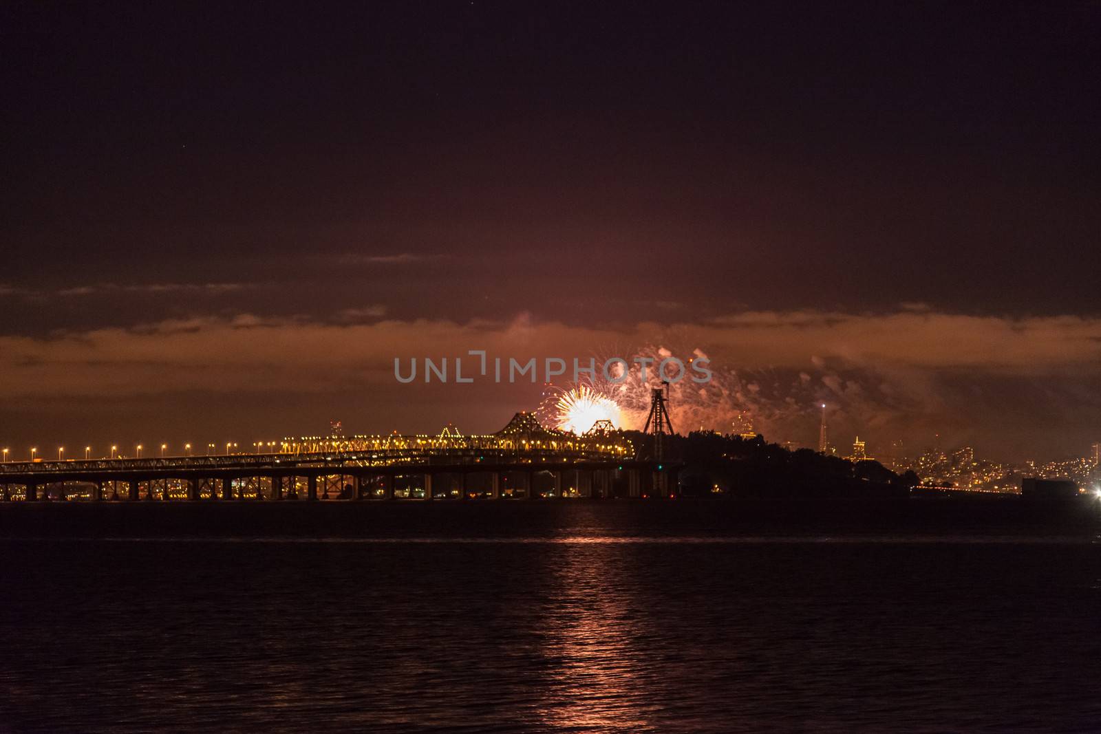 San Francisco New Year���s Eve Fireworks Show by melastmohican
