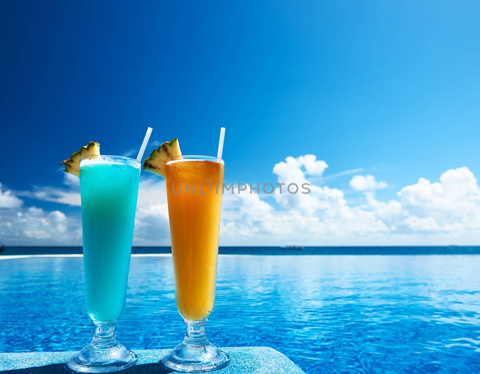 Cocktails near the swimming pool