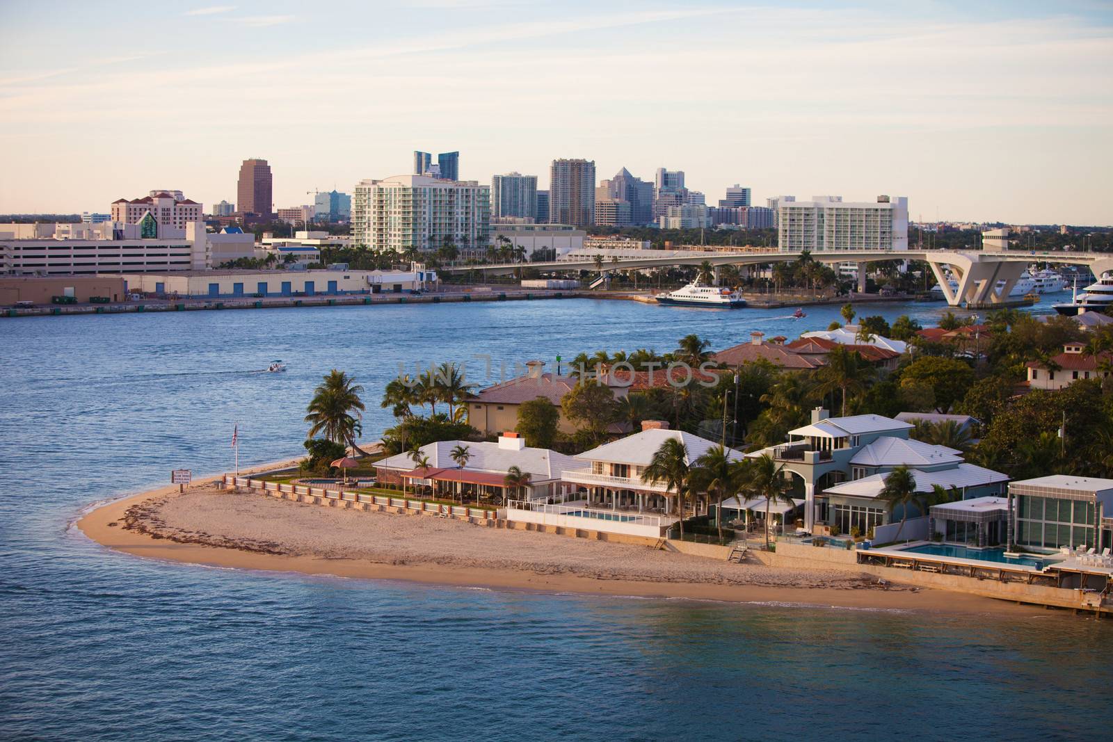 Fort Lauderdale High End Homes and  City Skyline