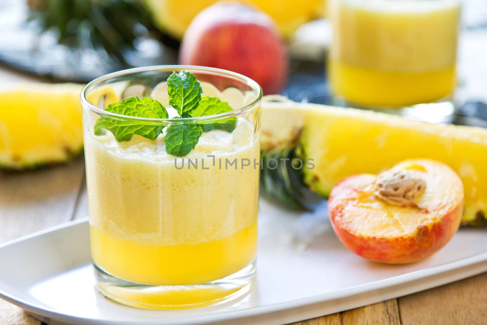 Pineapple with Peach smoothie by vanillaechoes