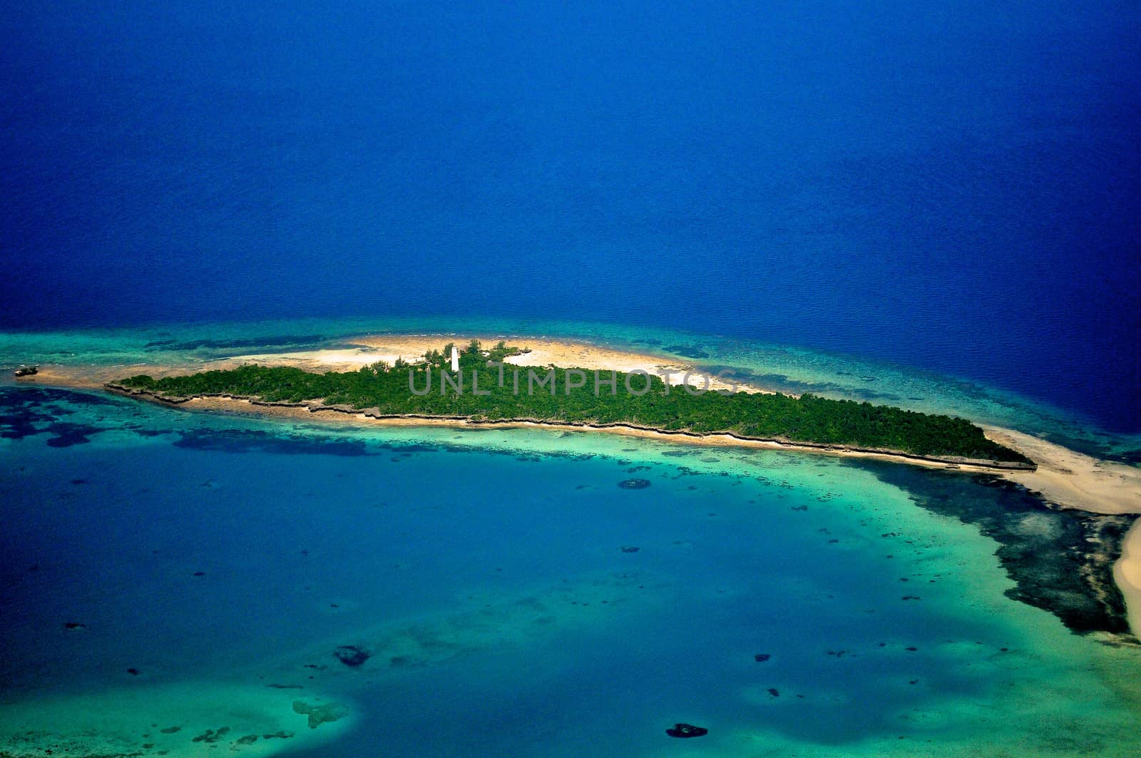 aerial view of Mnemba island by moizhusein