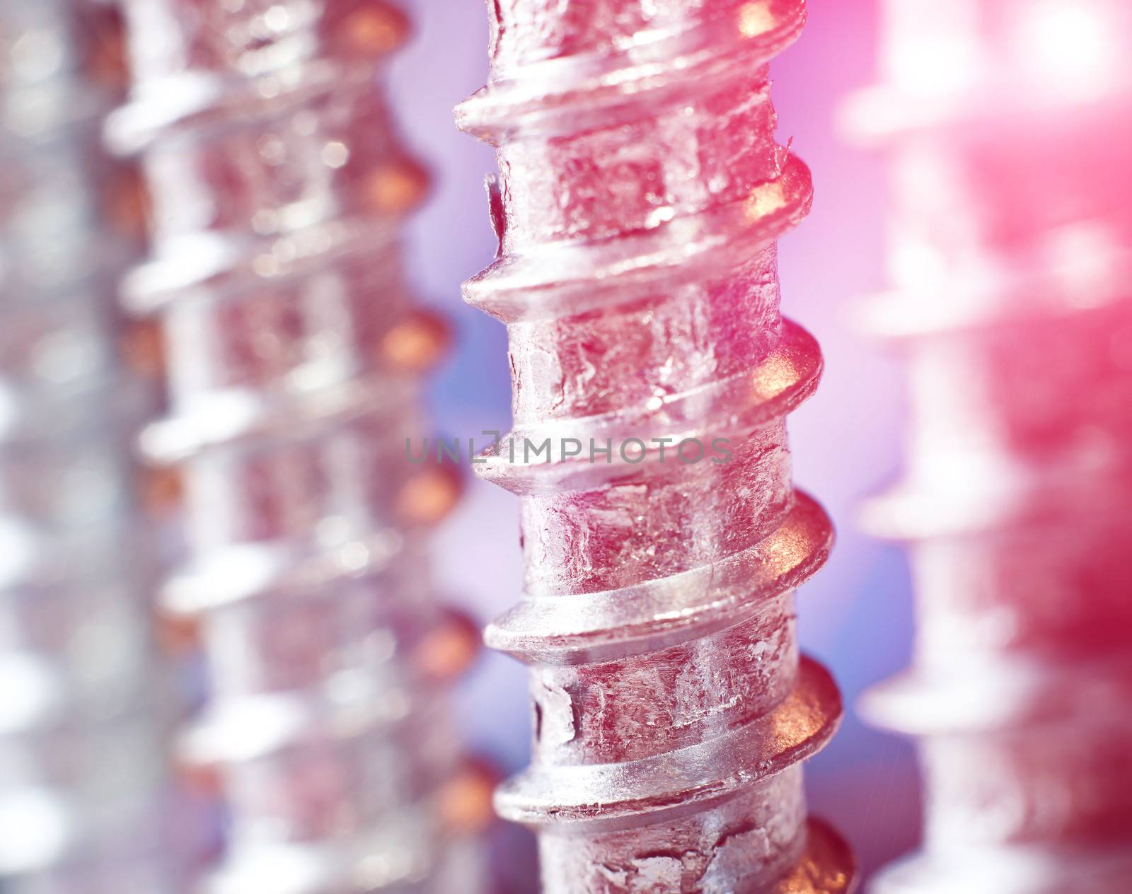 screw on blur background by GekaSkr