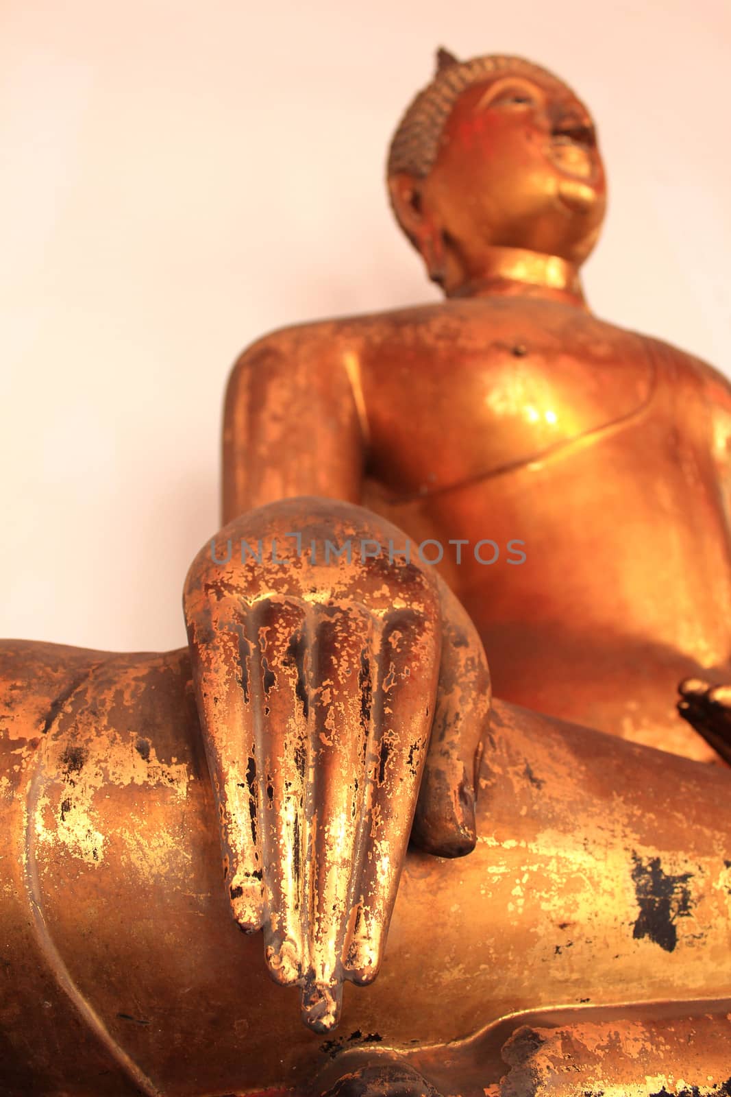 Golden images of Buddha at Wat Pho, Bangkok