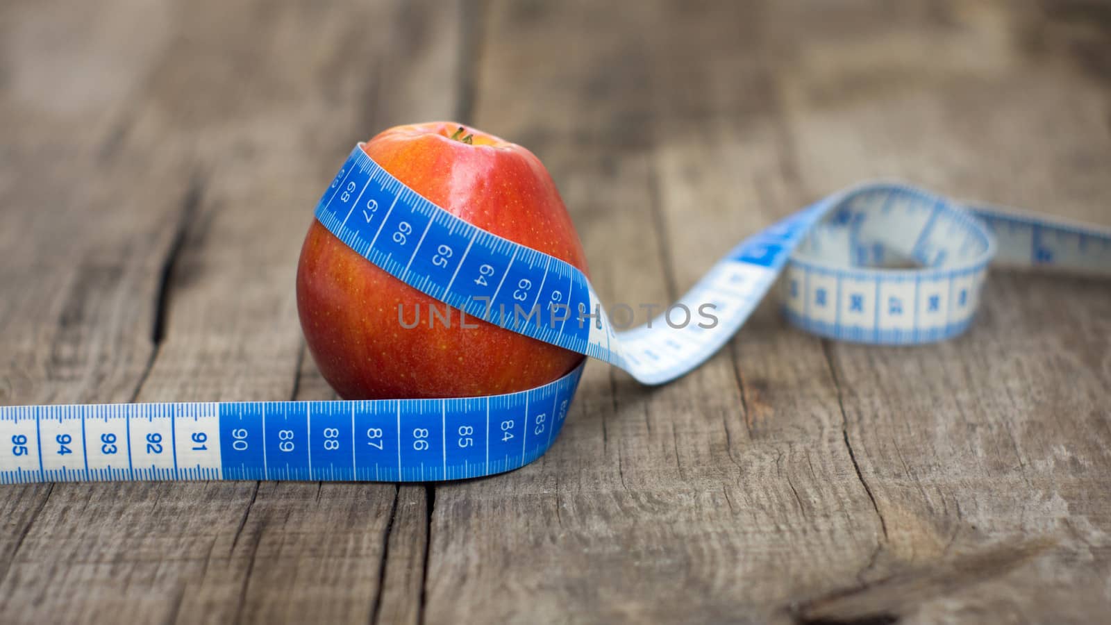 Apple and Measuring tape by kbuntu