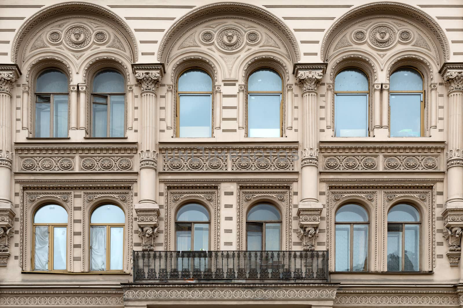 facade of the building of the early twentieth century.
