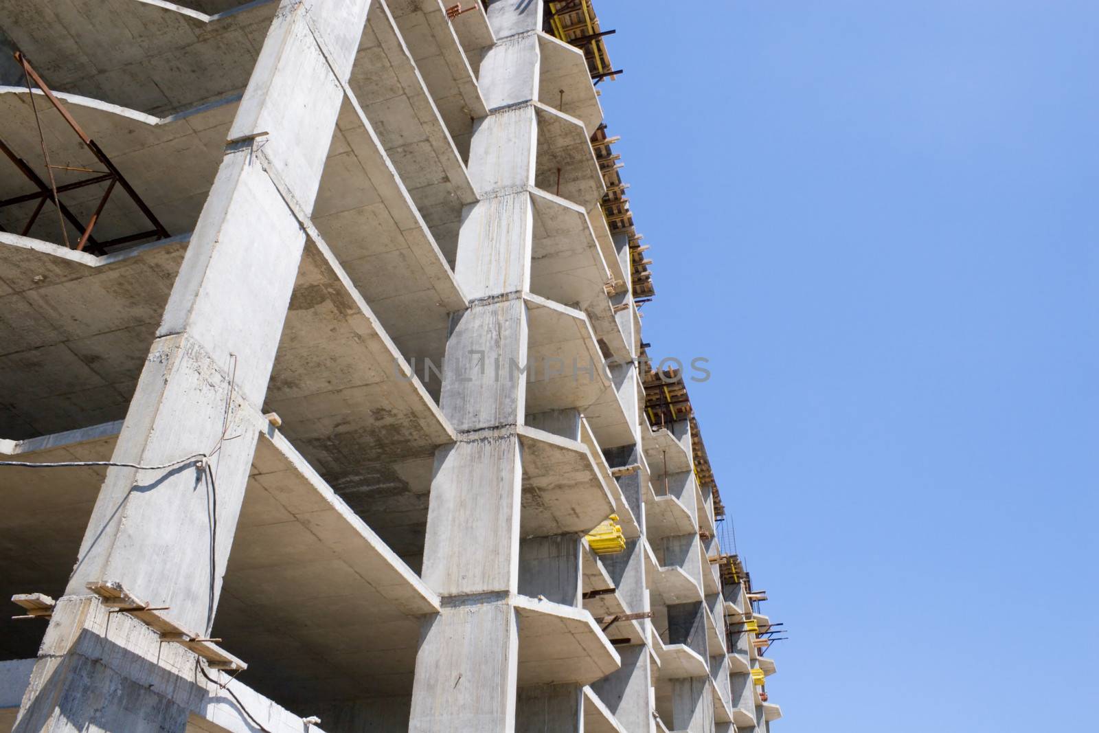 Construction of a new trading building.