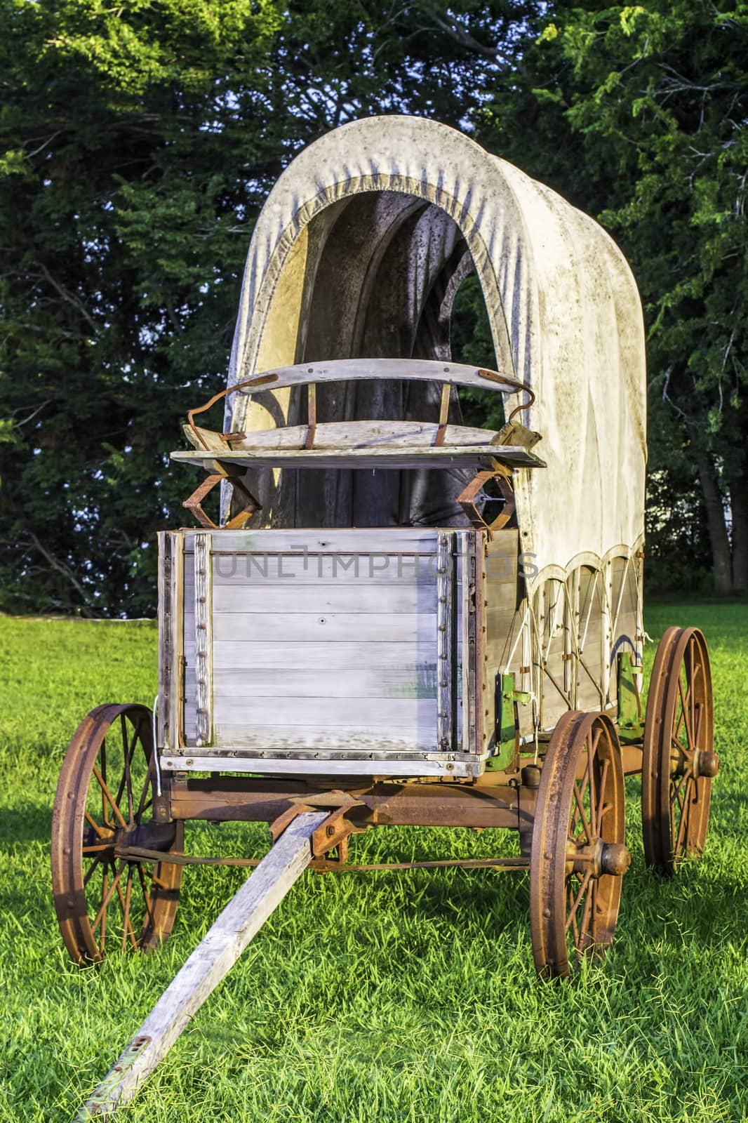 A front view of a stagecoach that was from the 1800s.