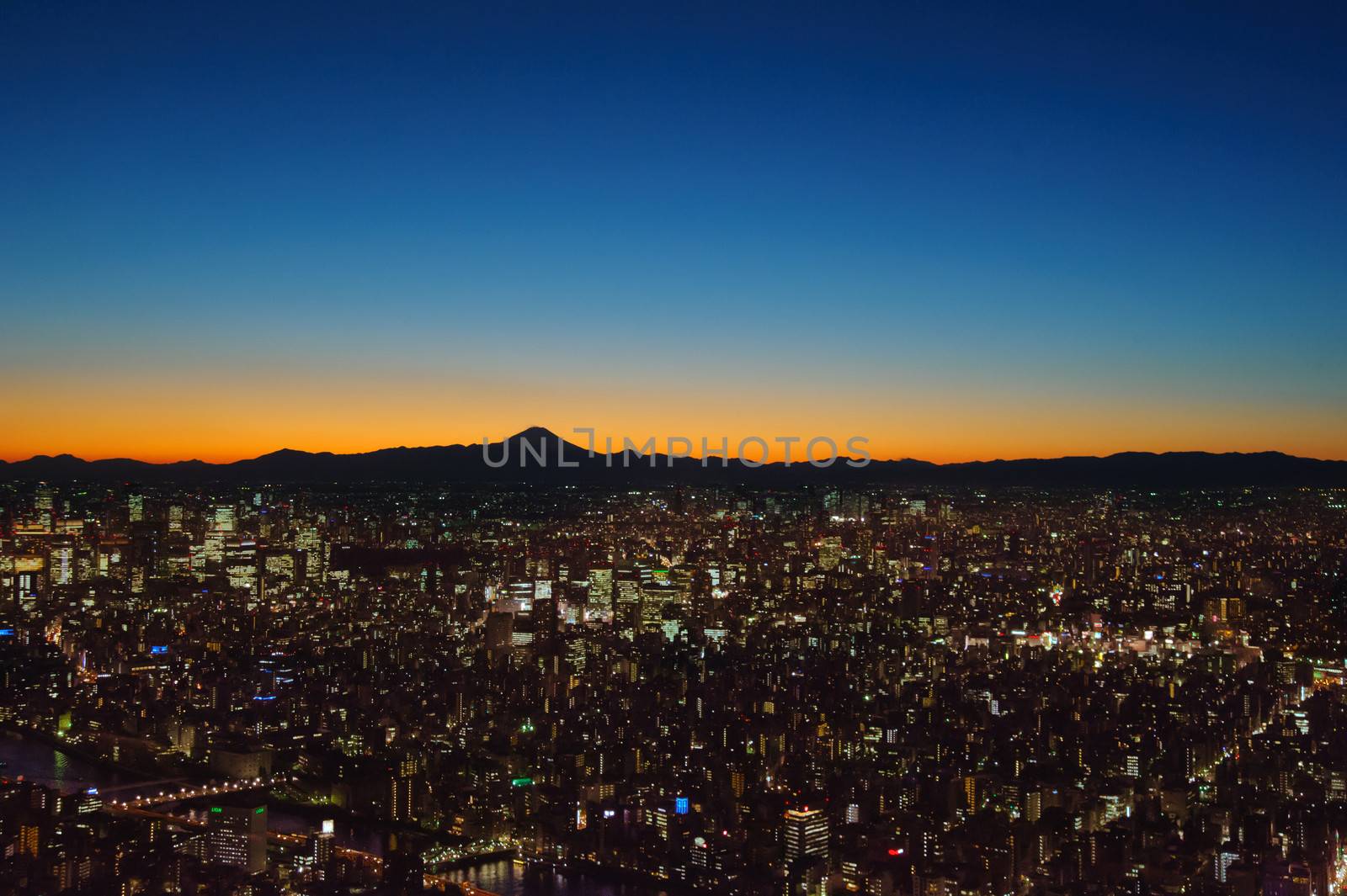 Tokyo twilight by letoakin