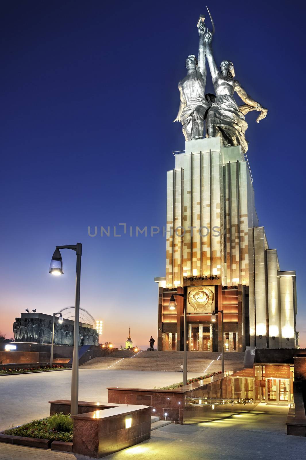 Monument the Worker and the Collective farmer at the All-Russia Exhibition Centre by kosmsos111