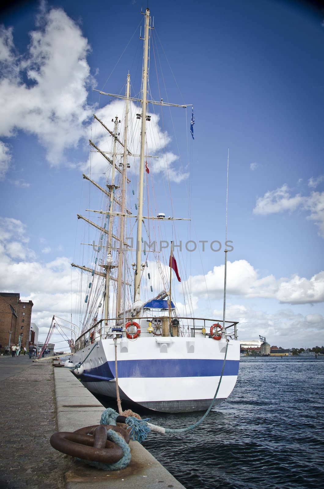 A Polish barquentine launched in 1980