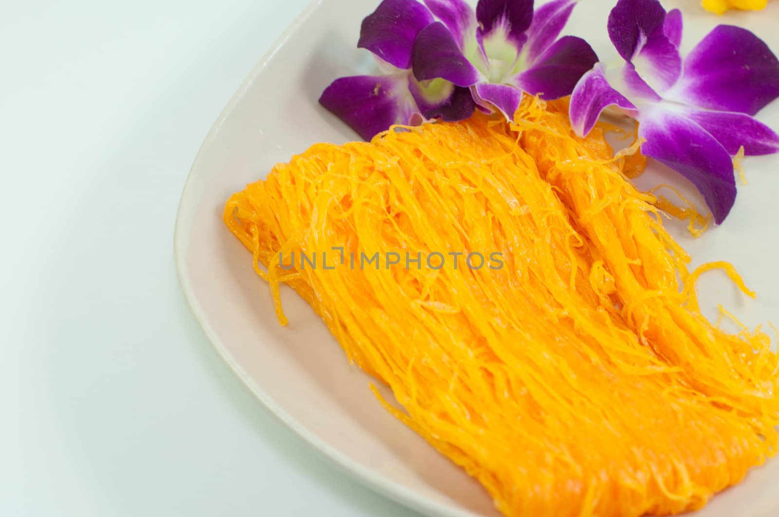 the foi tong, a thai sweet egg-serpentine