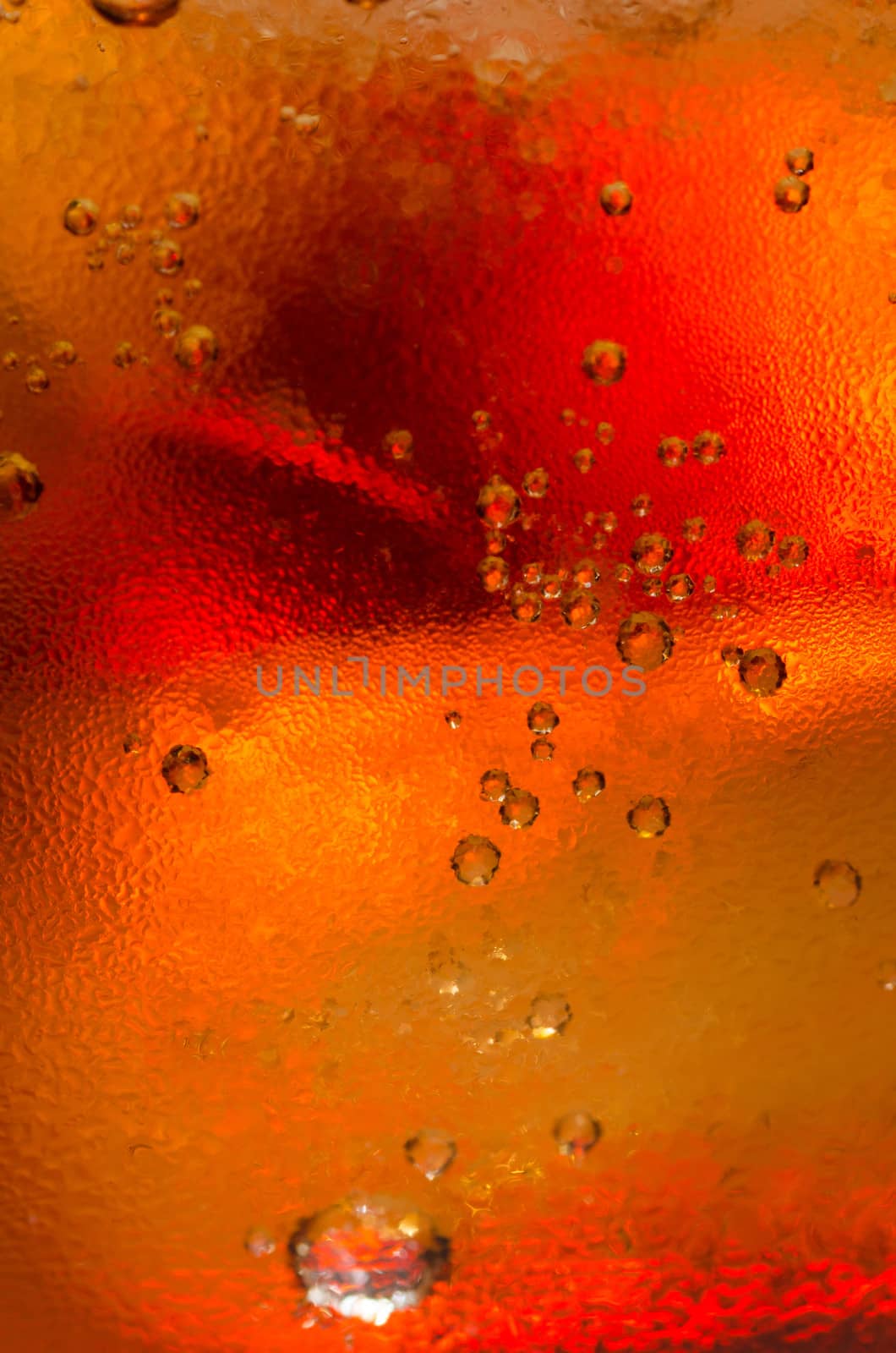 Coke and bubbles by hemeroskopion