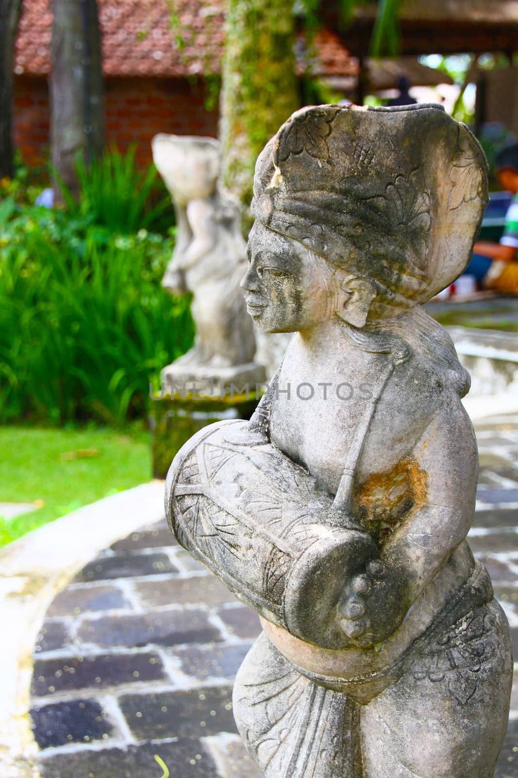 Balinese stone statues by tboyajiev